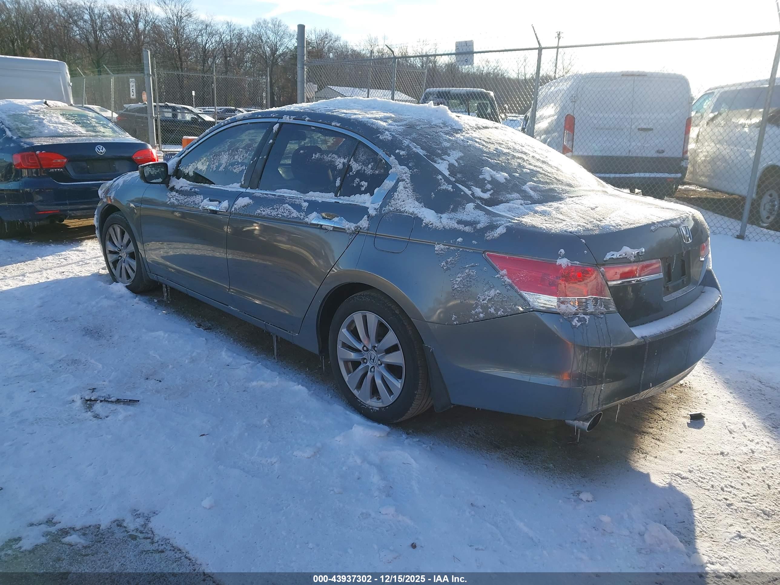 HONDA ACCORD image 3