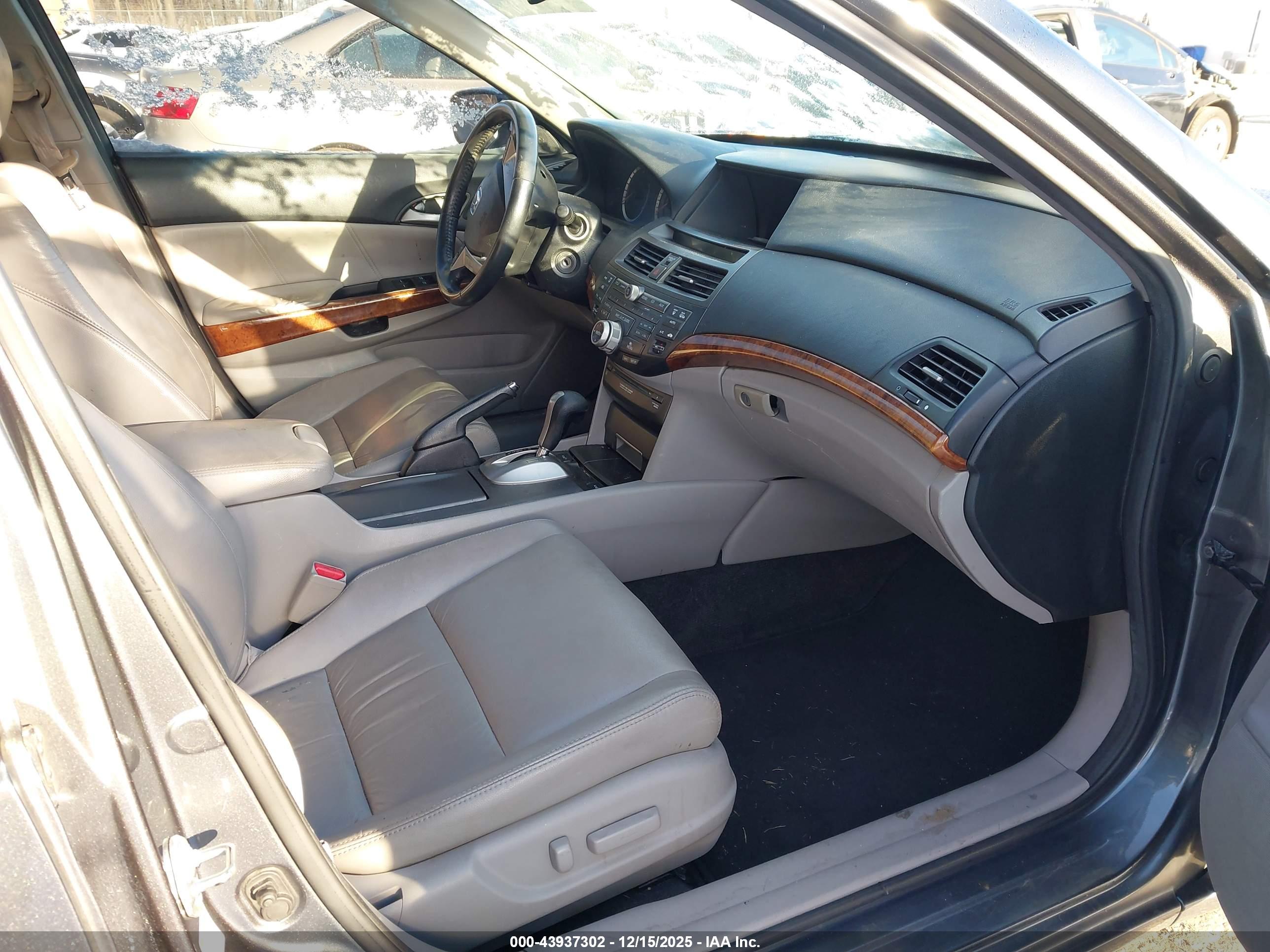 HONDA ACCORD image 5
