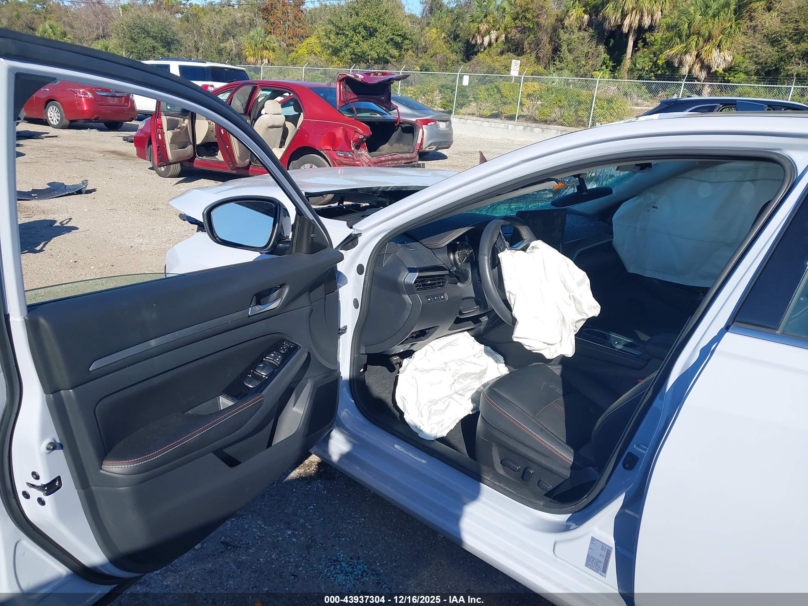 NISSAN ALTIMA image 5