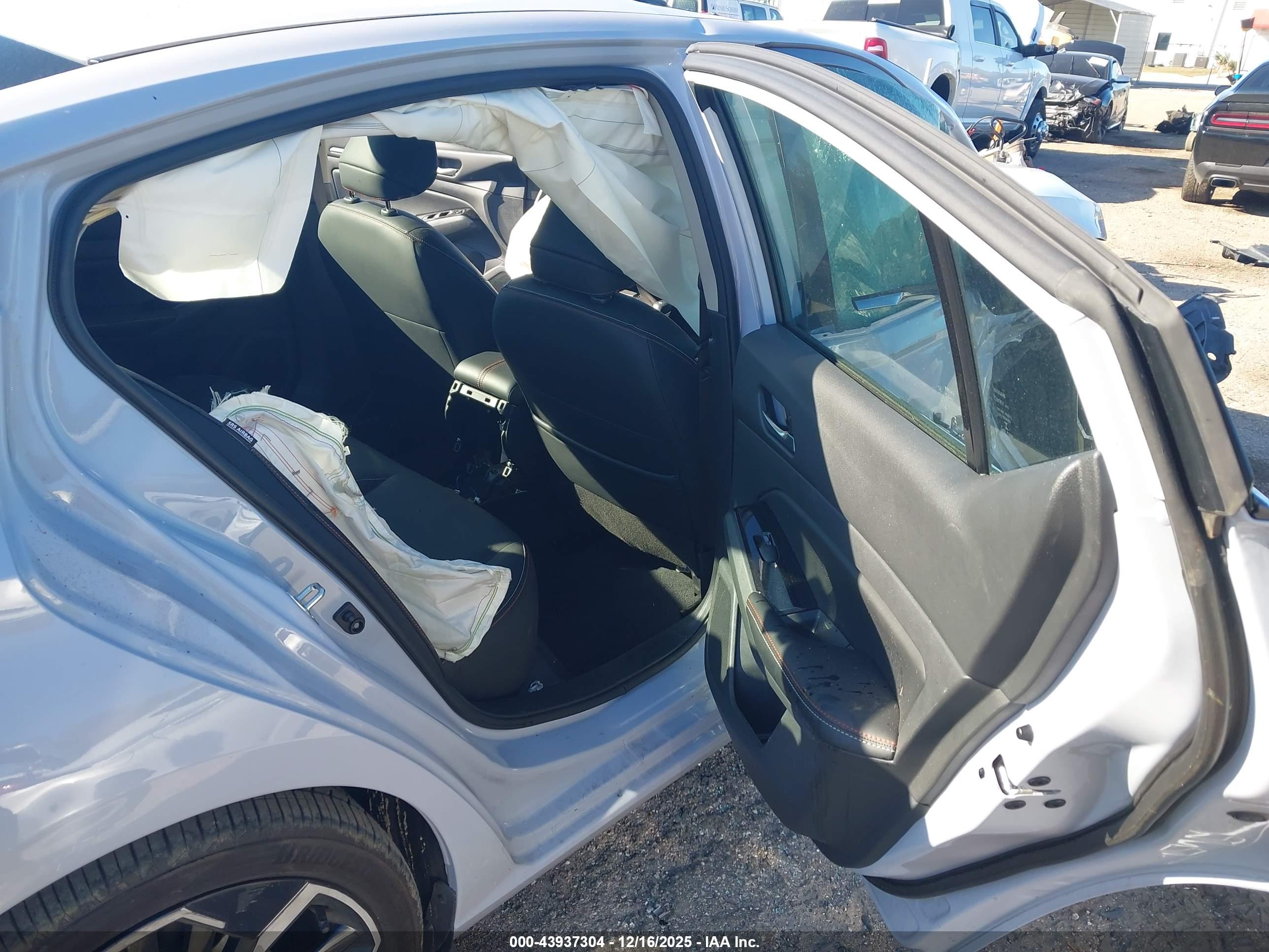NISSAN ALTIMA image 8