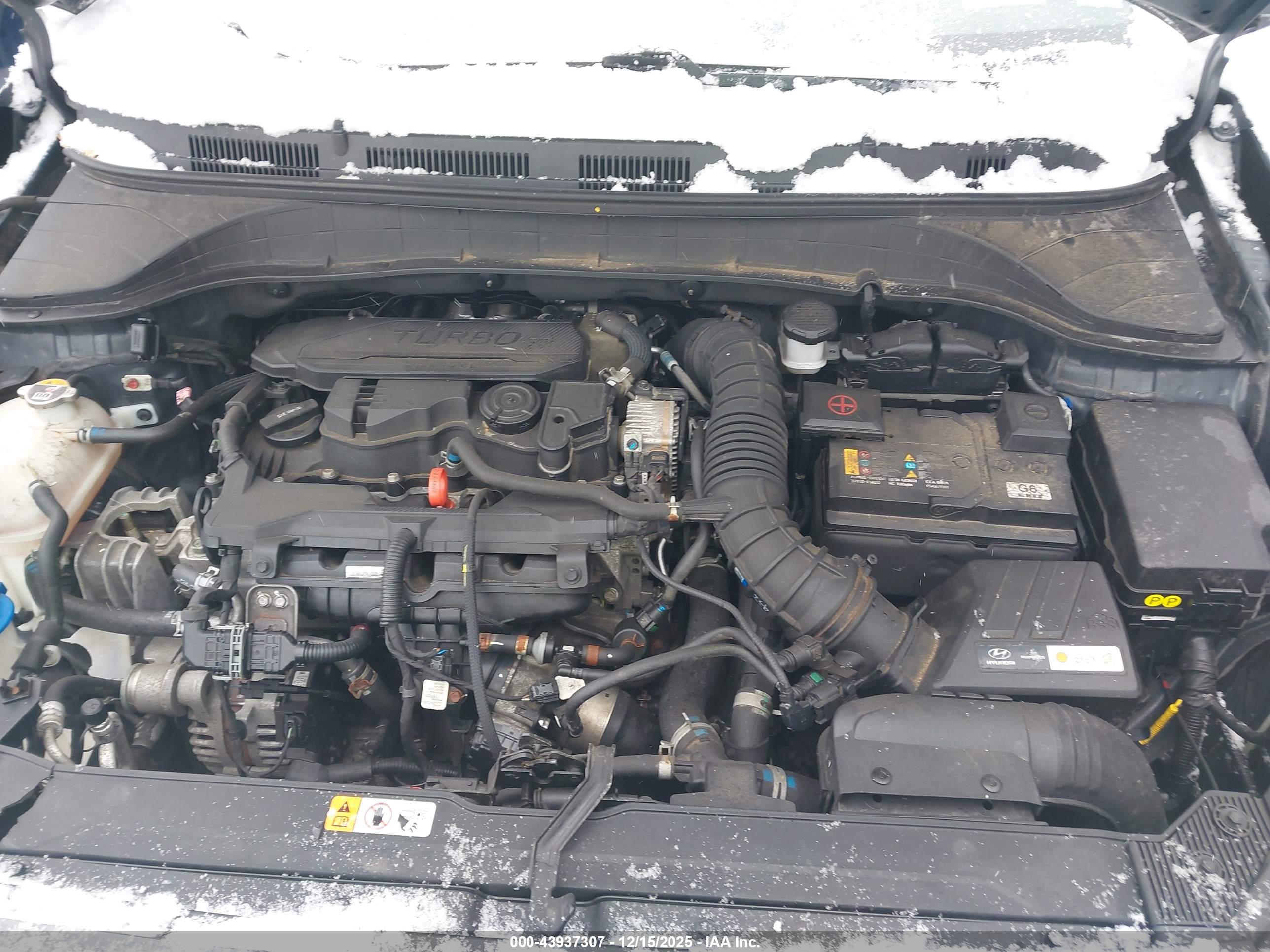 HYUNDAI KONA image 10