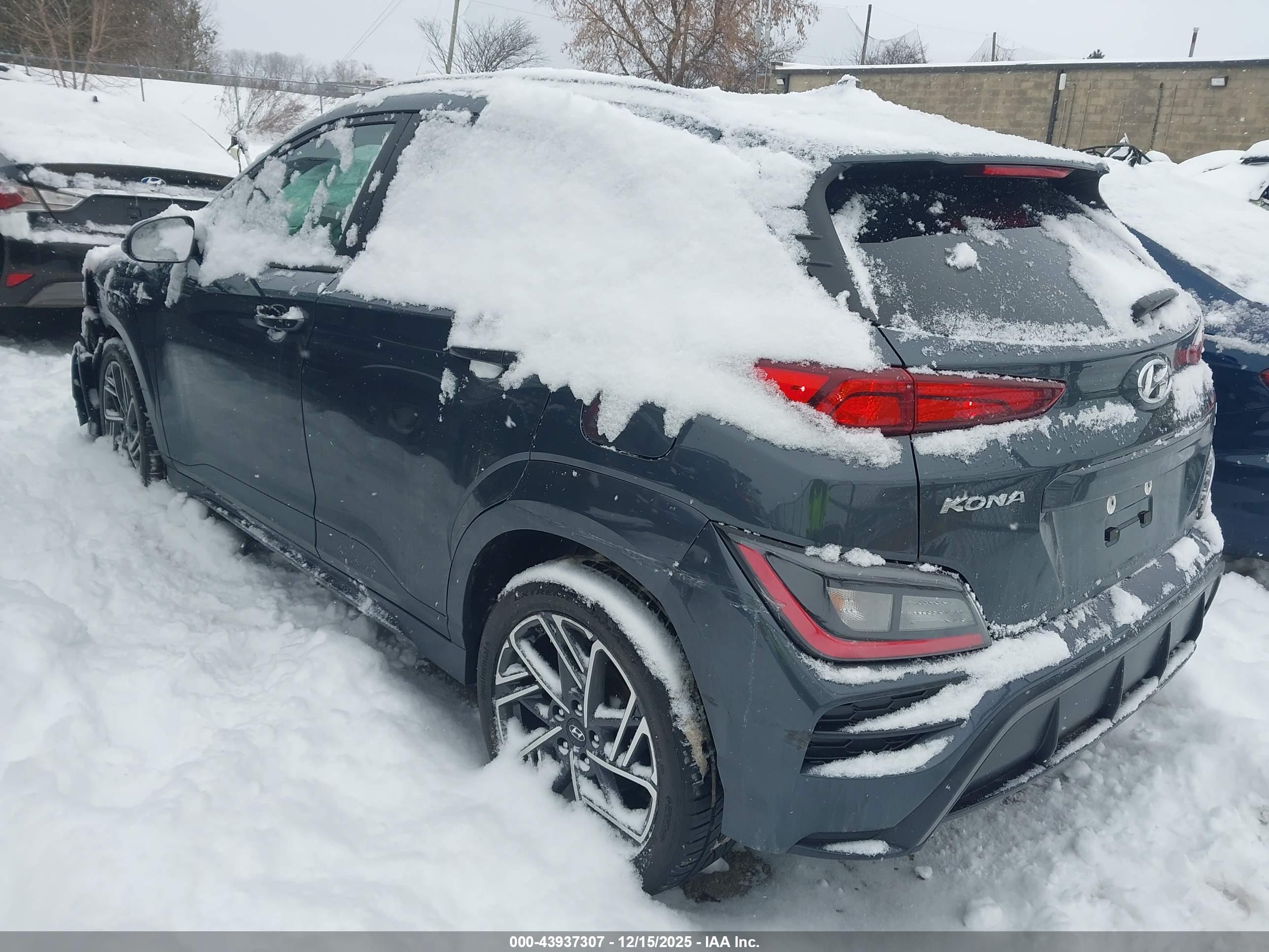 HYUNDAI KONA image 3