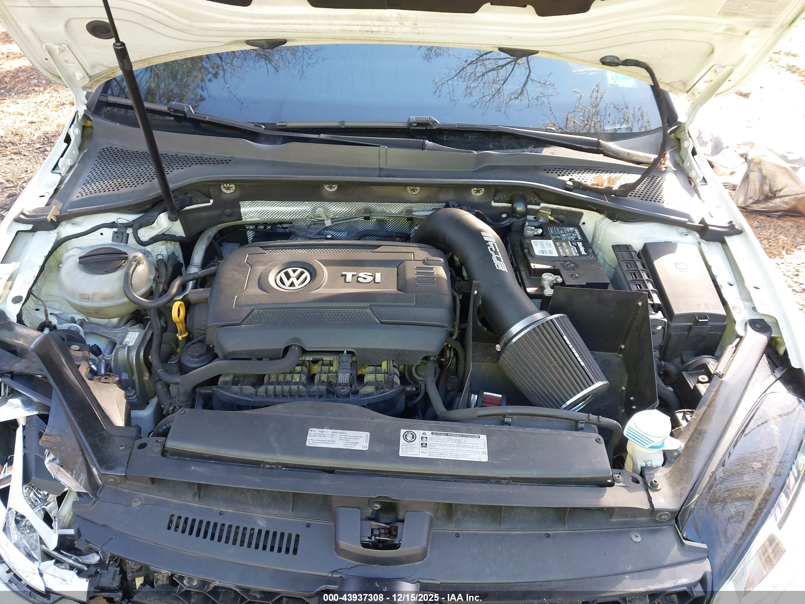 VOLKSWAGEN GOLF image 10