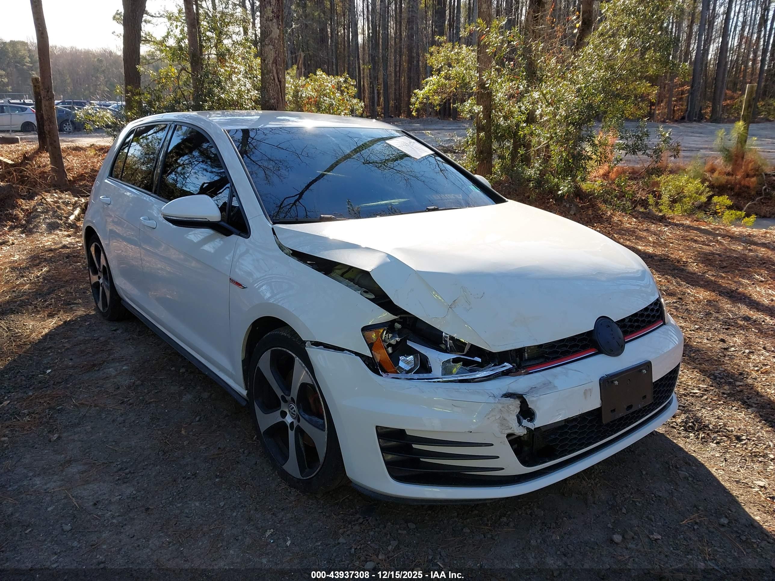 VOLKSWAGEN GOLF image 6
