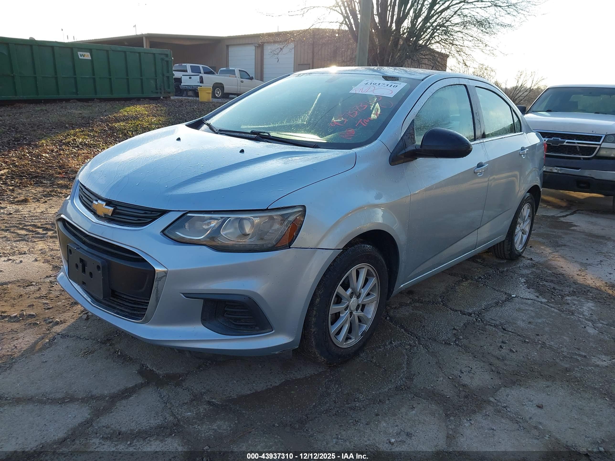 CHEVROLET SONIC image 2