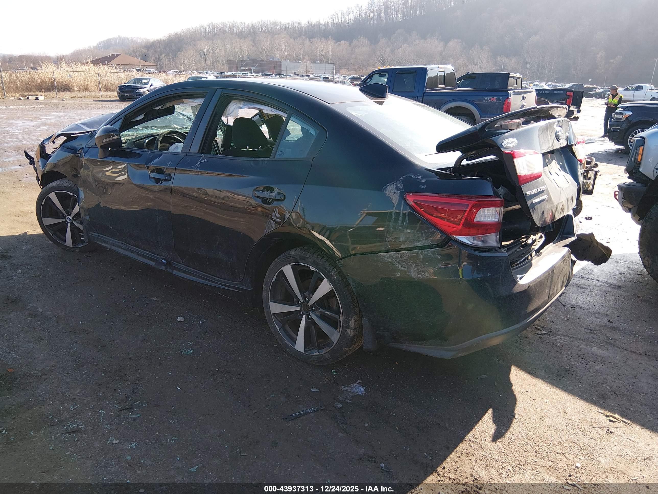 SUBARU IMPREZA image 3