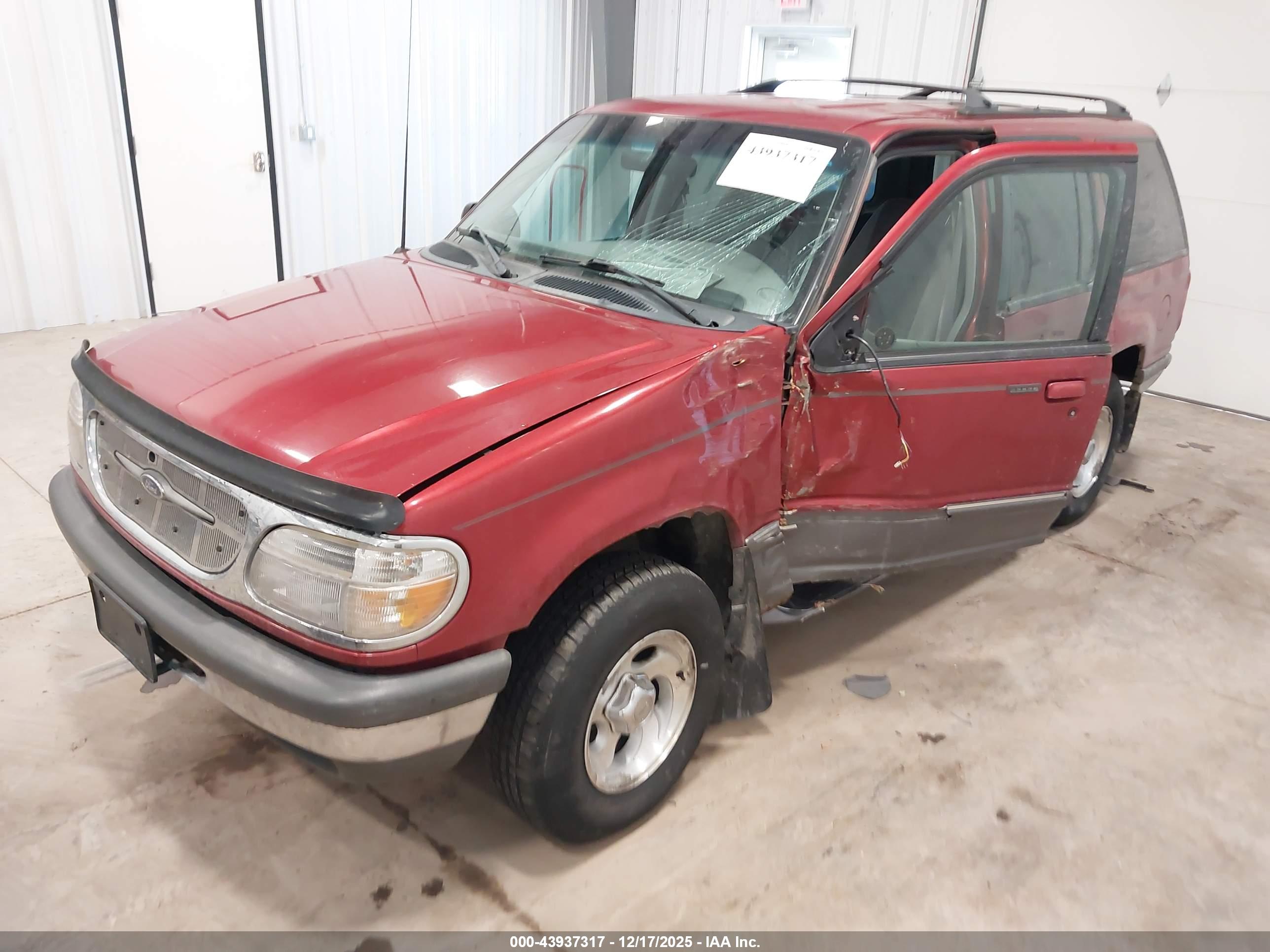 FORD EXPLORER image 2