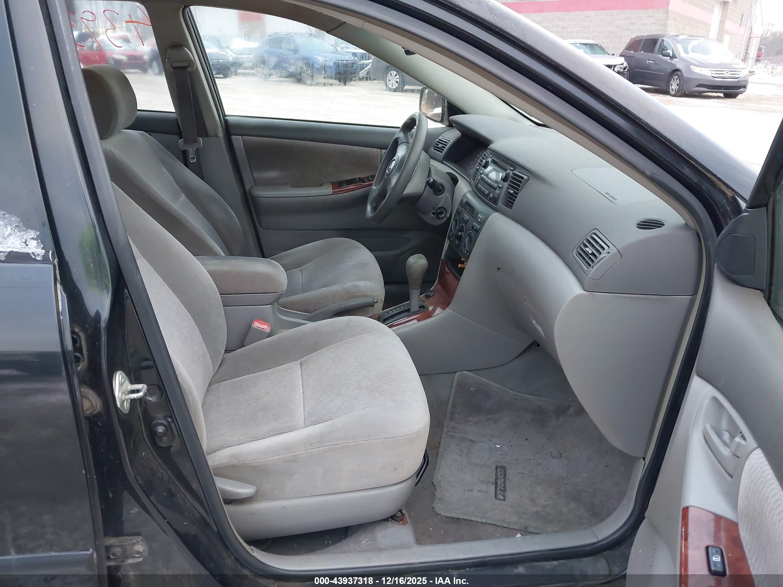 TOYOTA COROLLA image 5