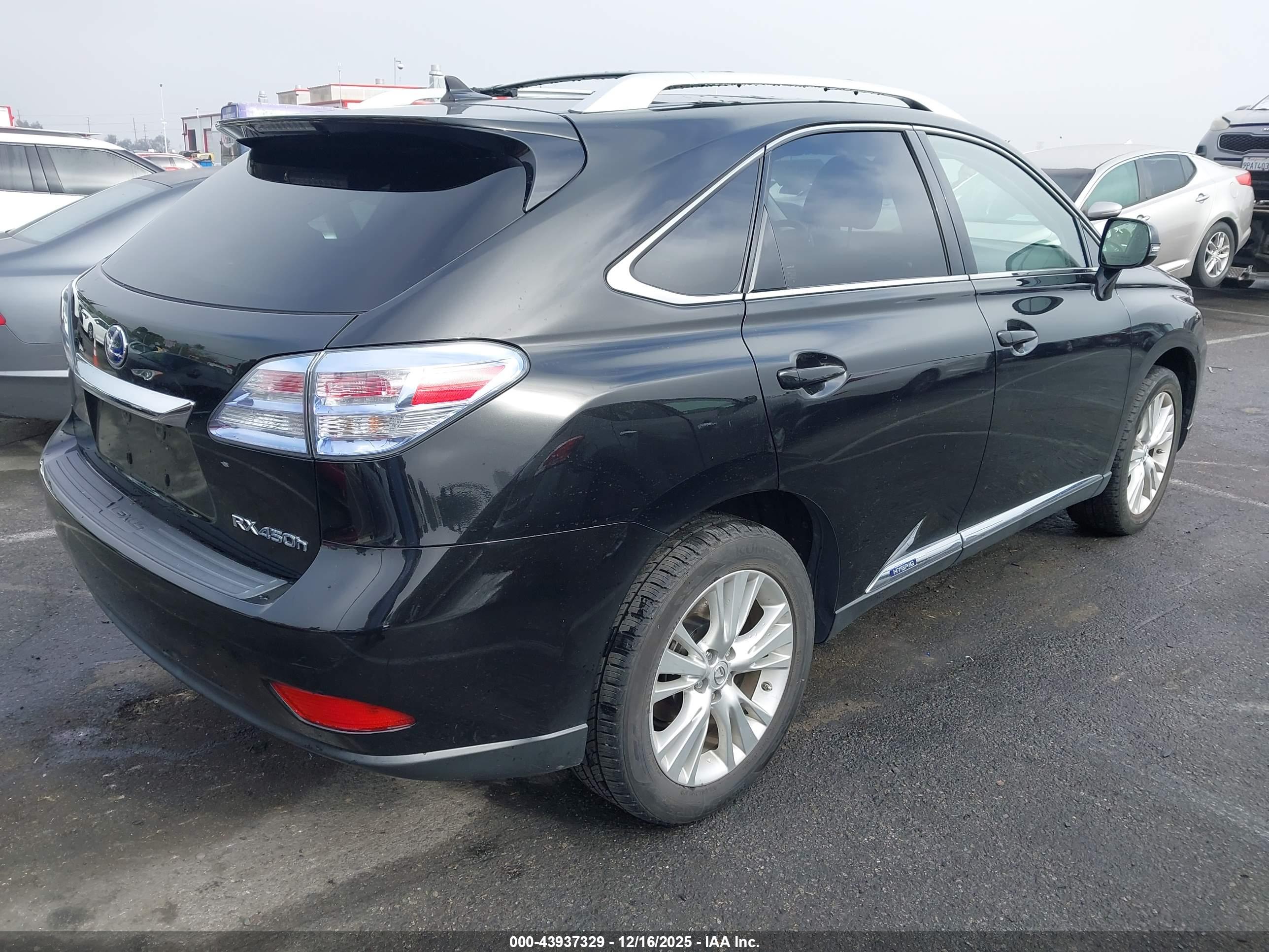 LEXUS RX image 4