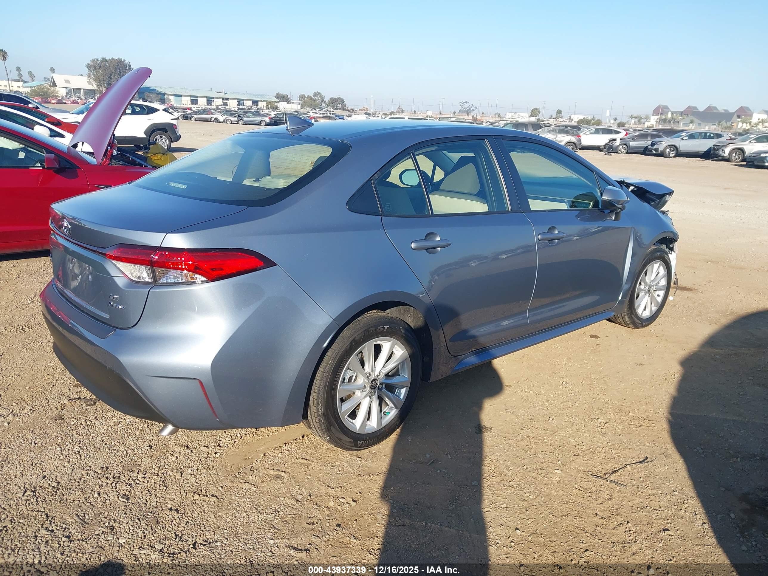 TOYOTA COROLLA image 4