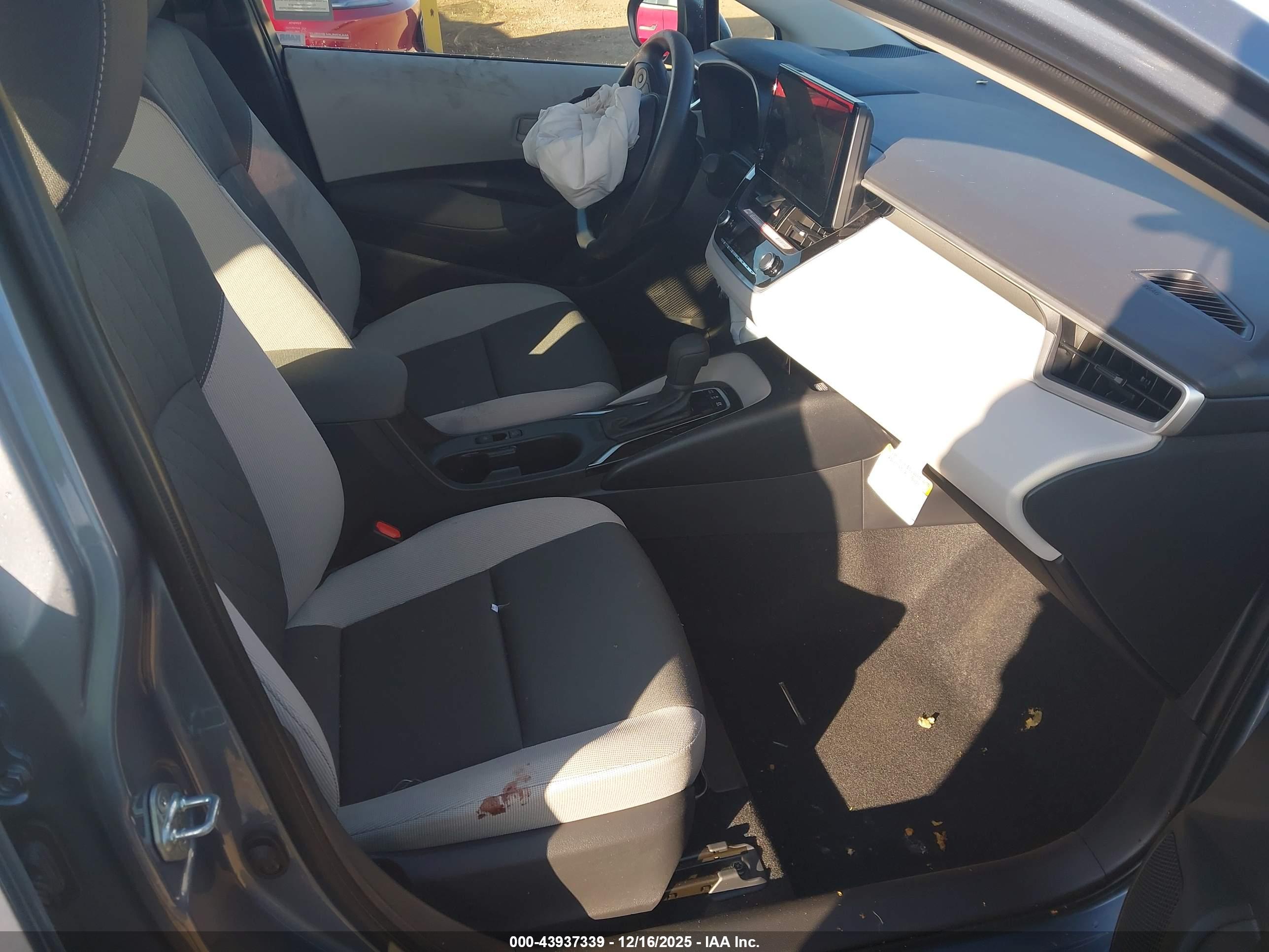 TOYOTA COROLLA image 5