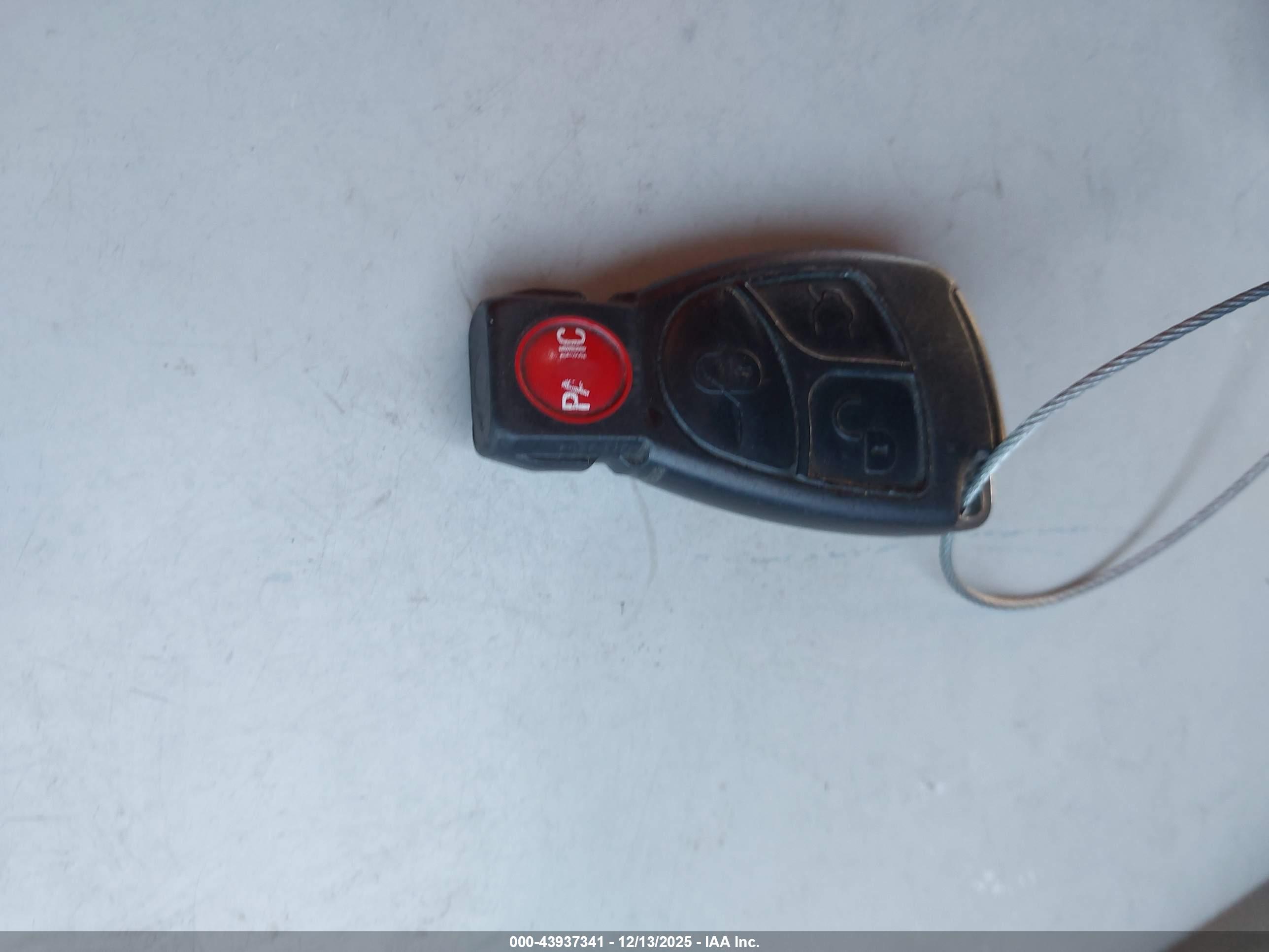 MERCEDES-BENZ C image 11