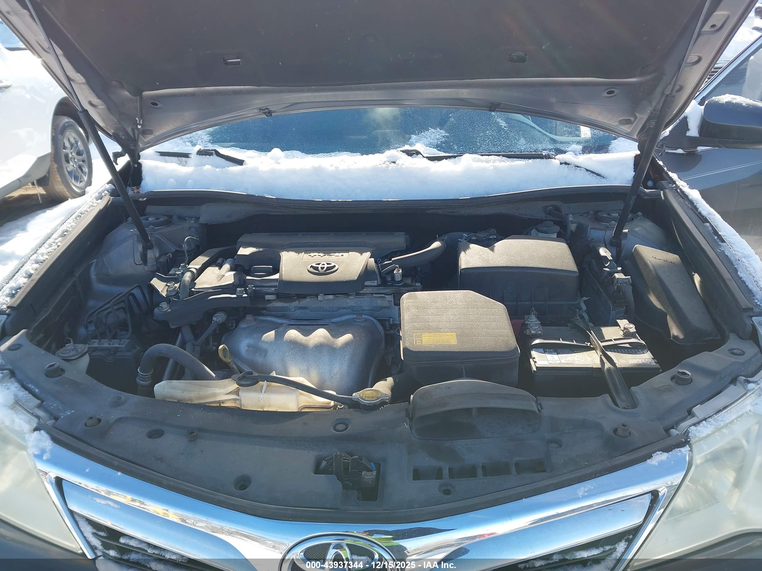TOYOTA CAMRY image 10