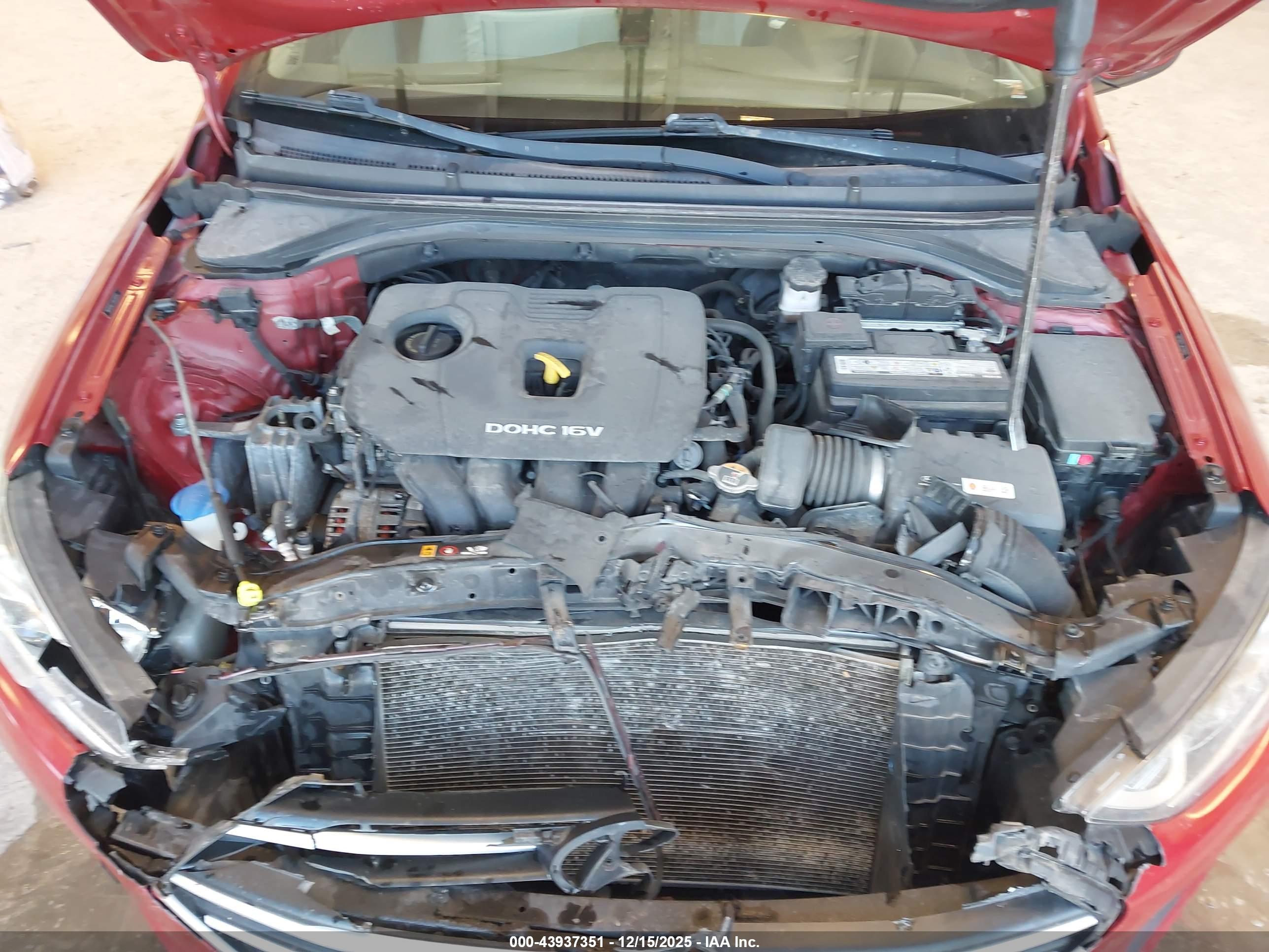 HYUNDAI ELANTRA image 10