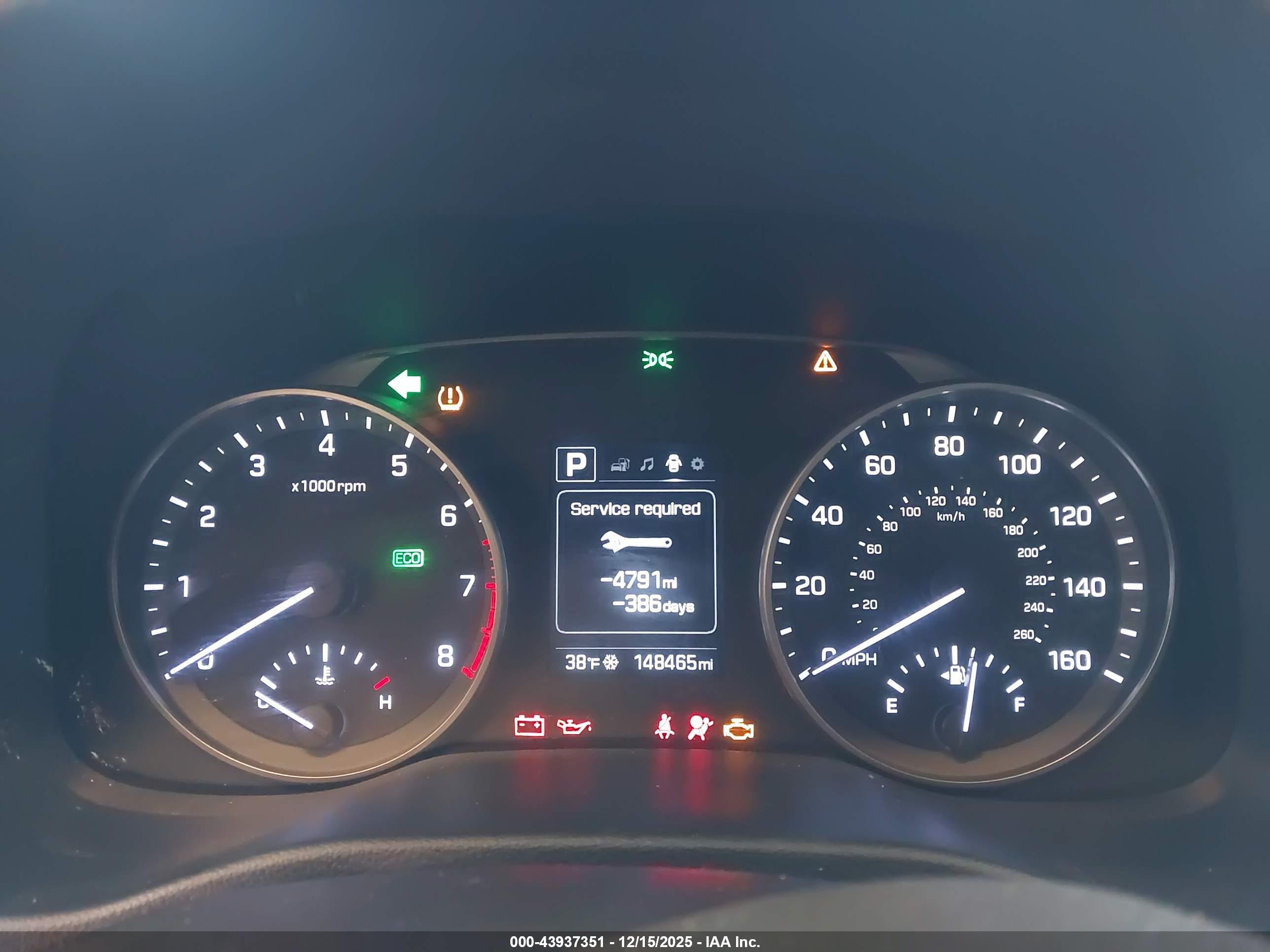 HYUNDAI ELANTRA image 7