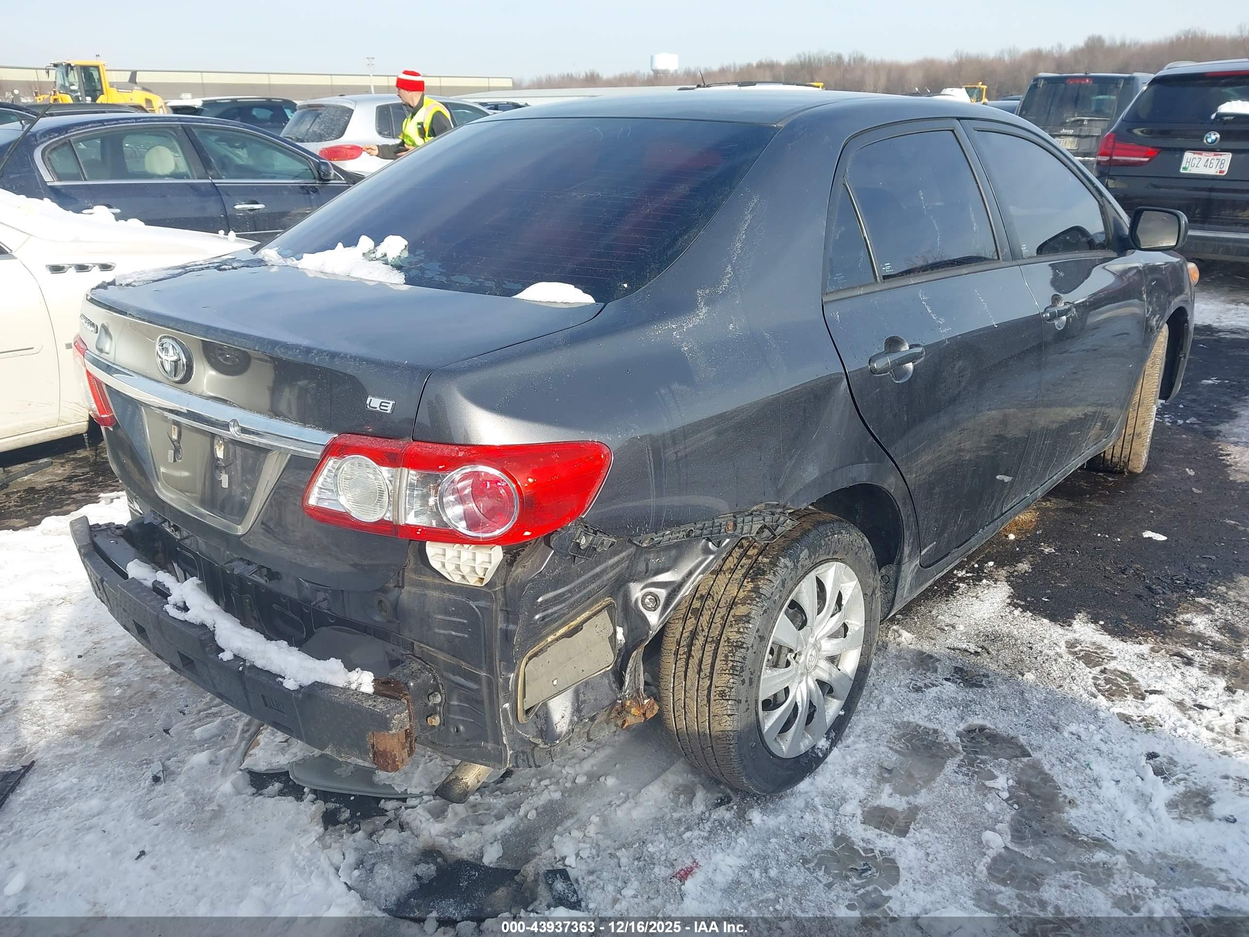 TOYOTA COROLLA image 4
