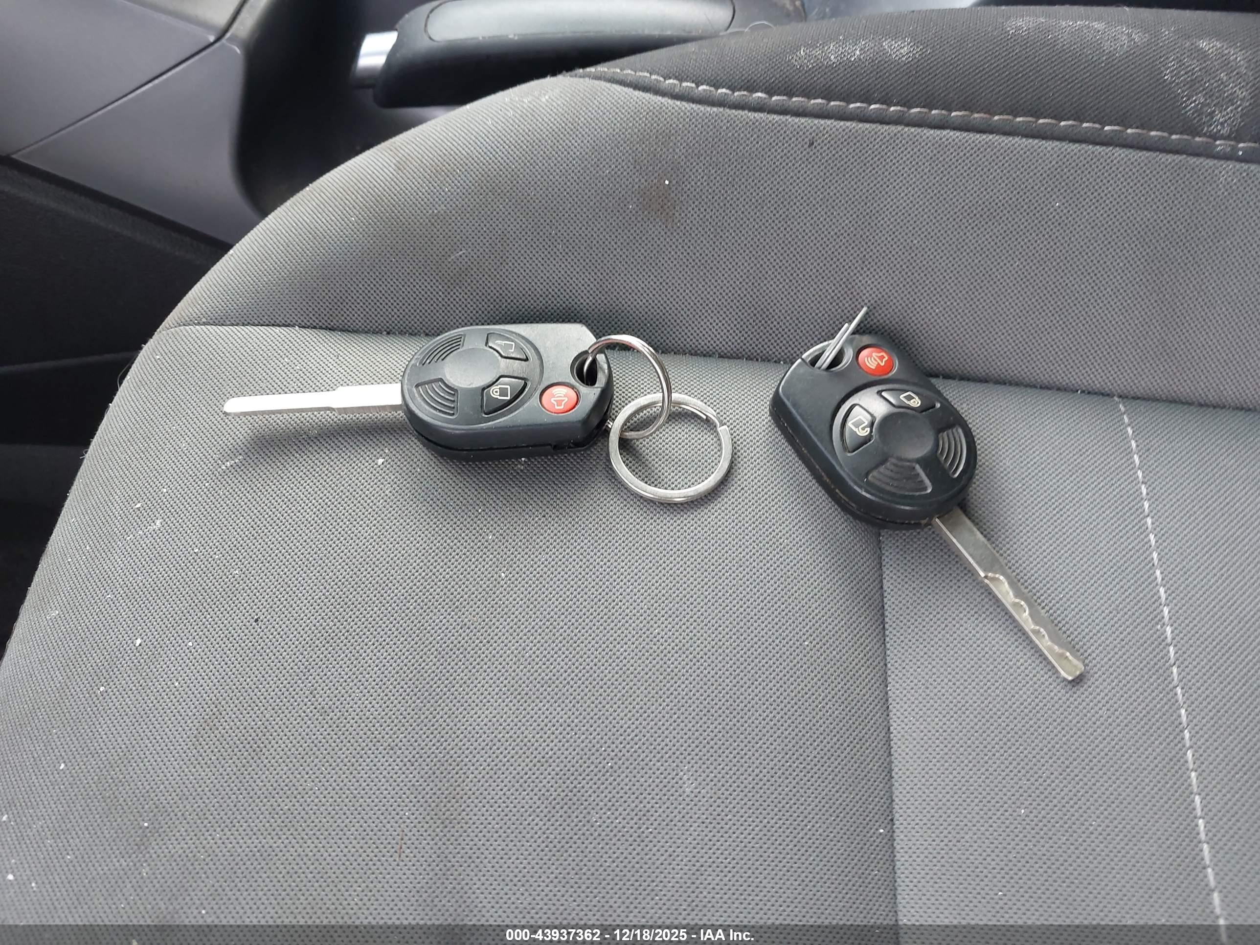 FORD ESCAPE image 11
