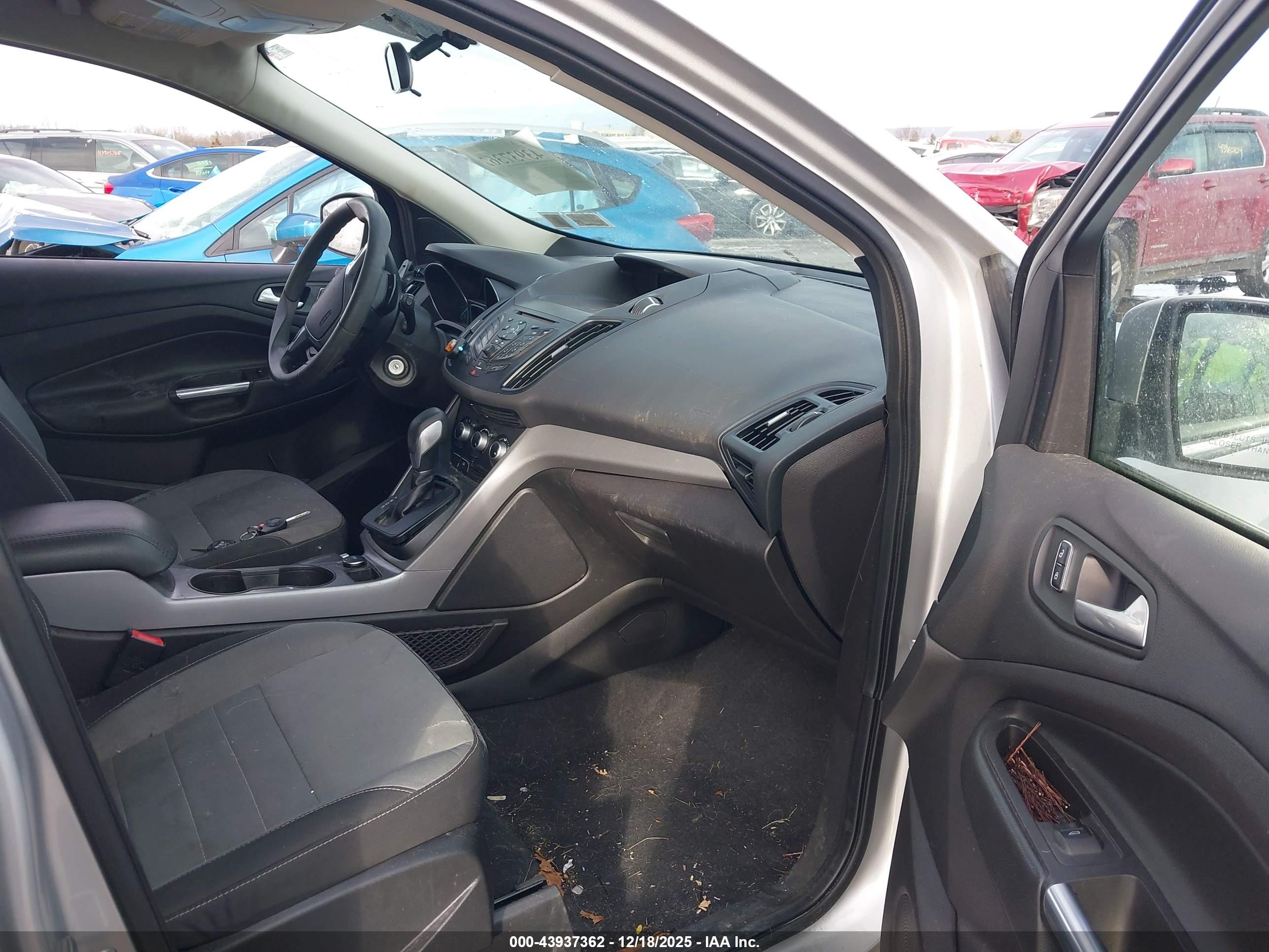 FORD ESCAPE image 5