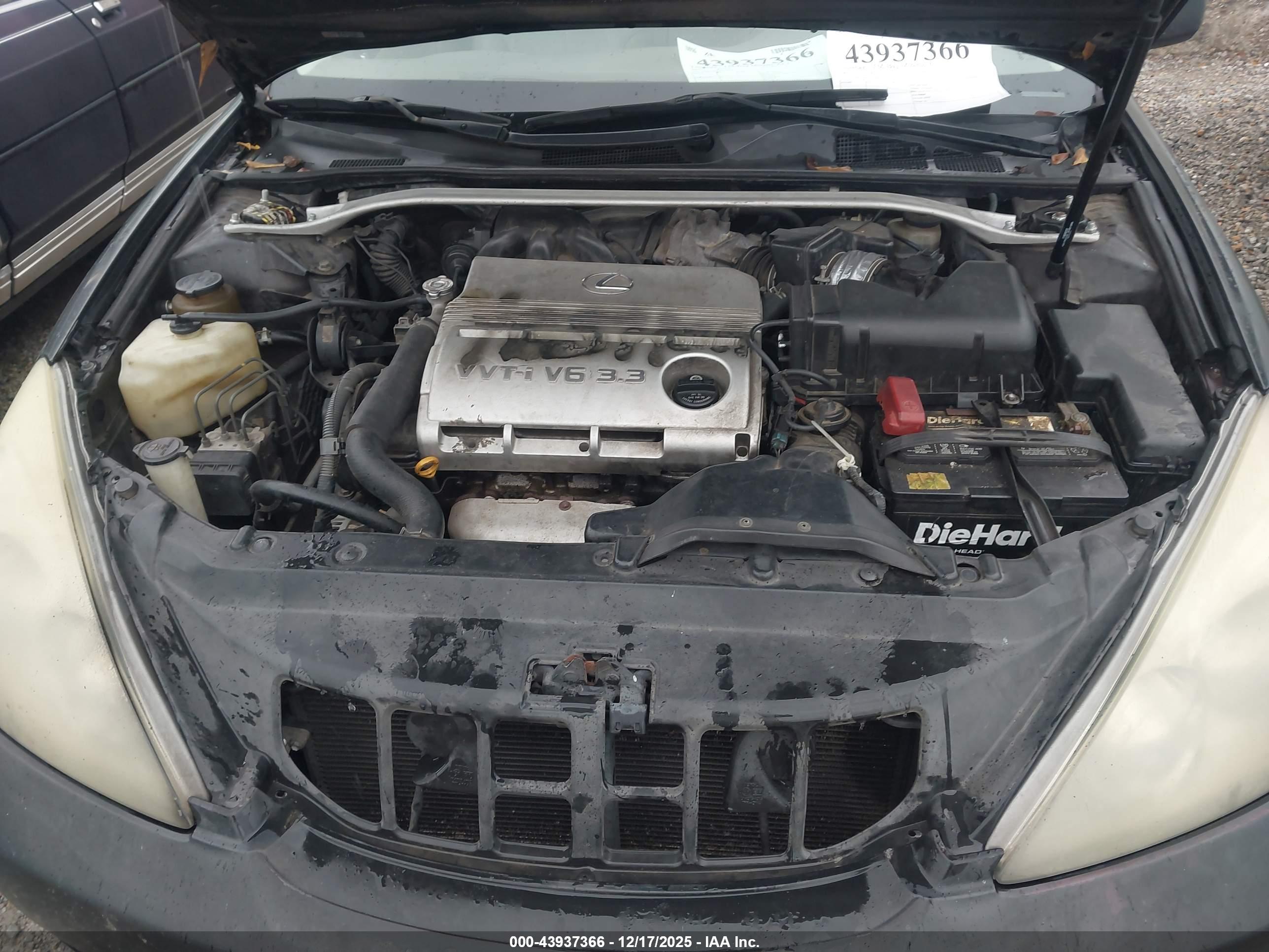 LEXUS ES image 10
