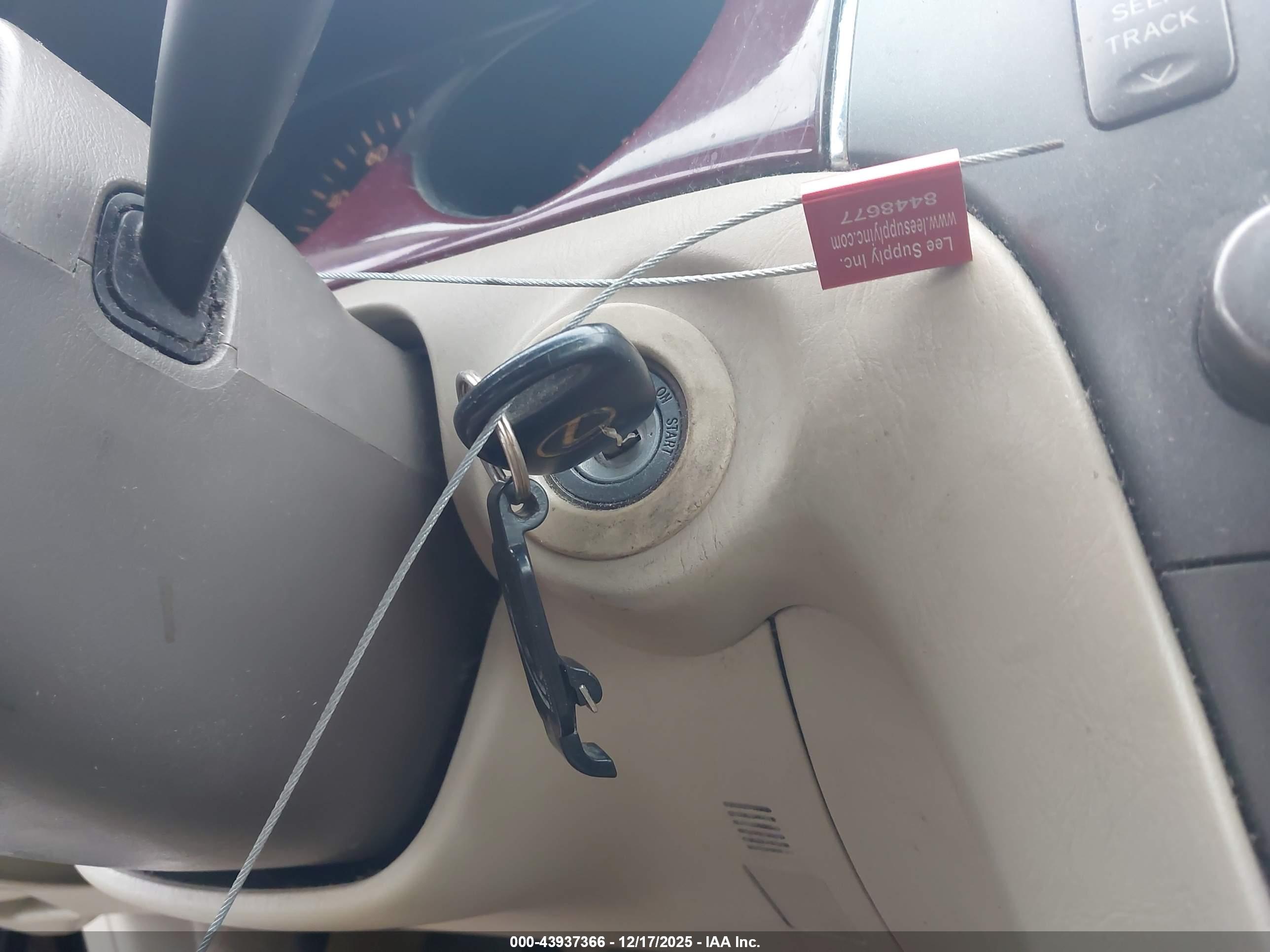 LEXUS ES image 11