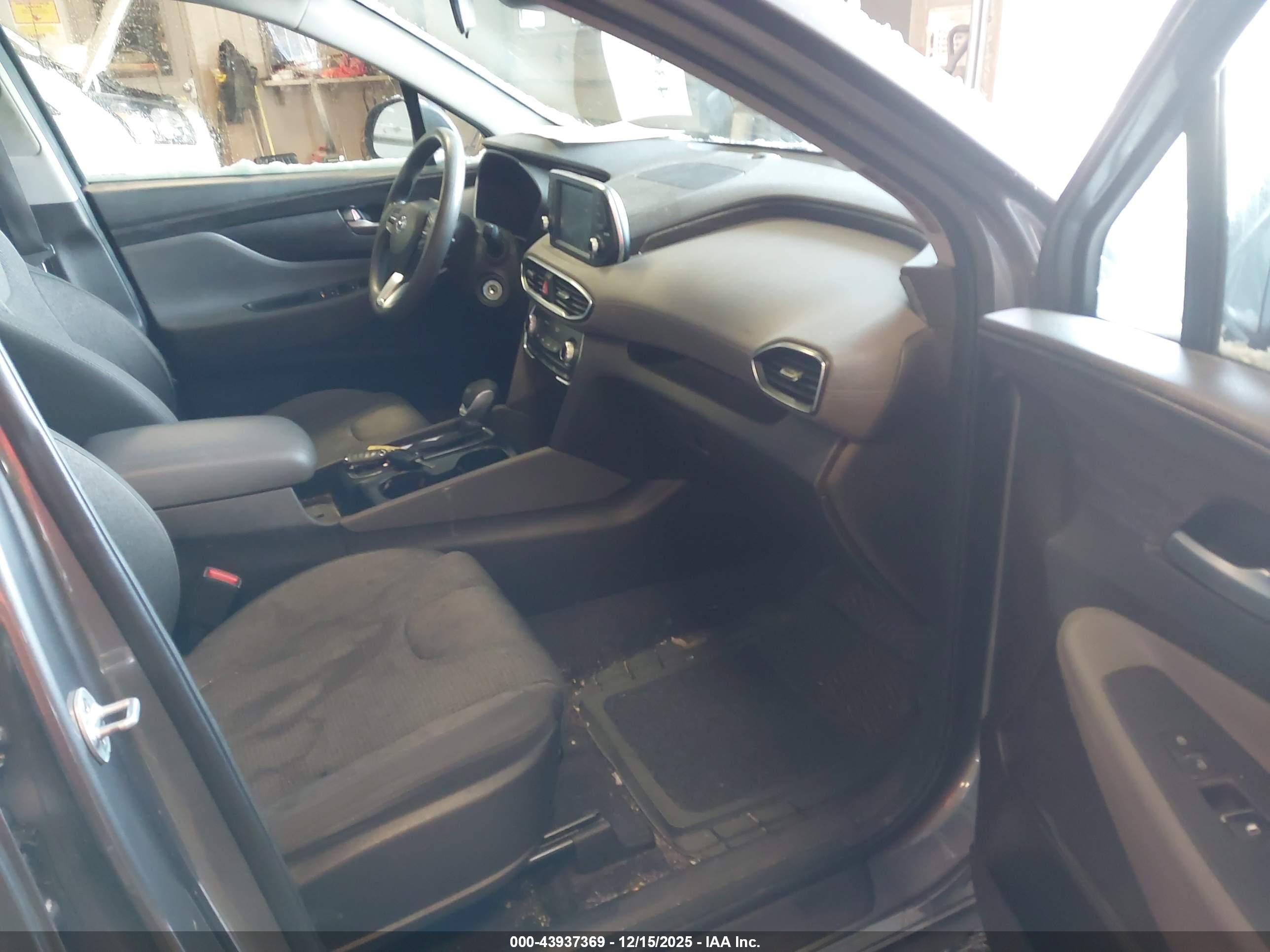 HYUNDAI SANTA image 5