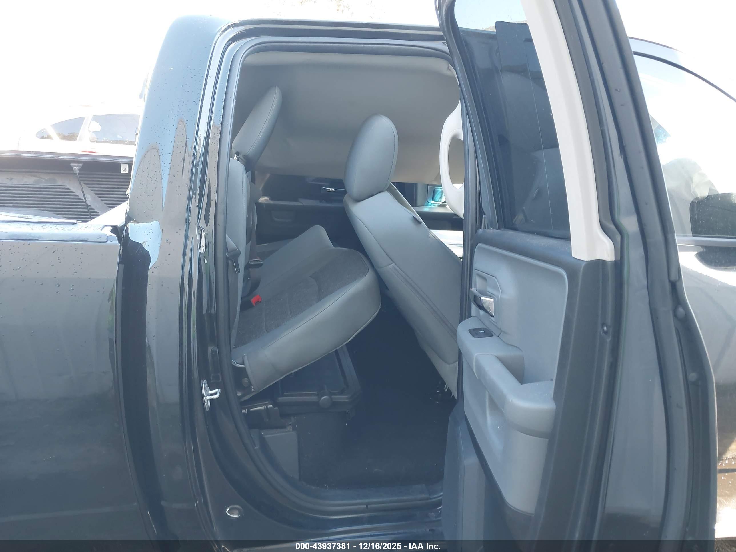 RAM 1500 image 8