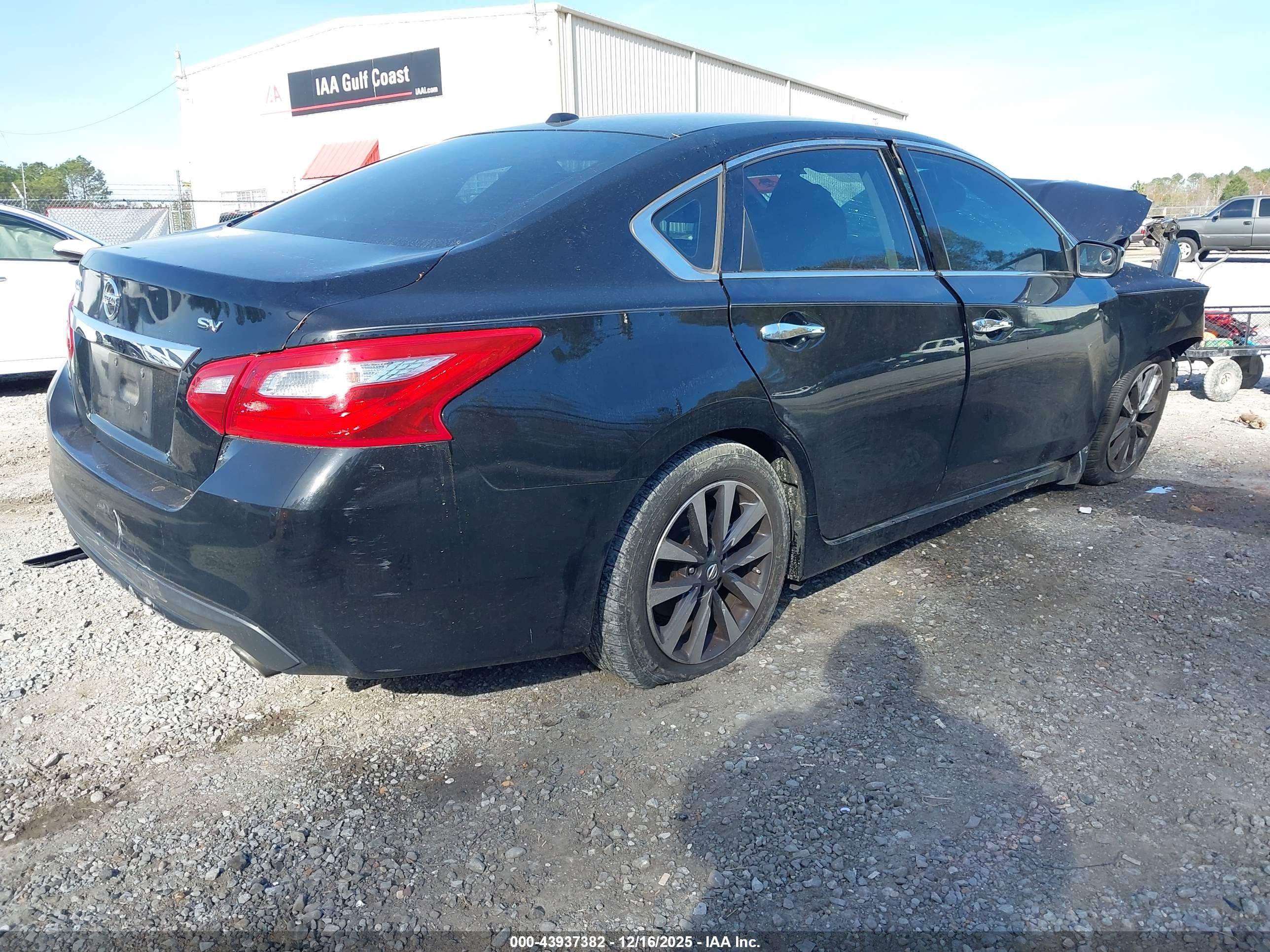 NISSAN ALTIMA image 4