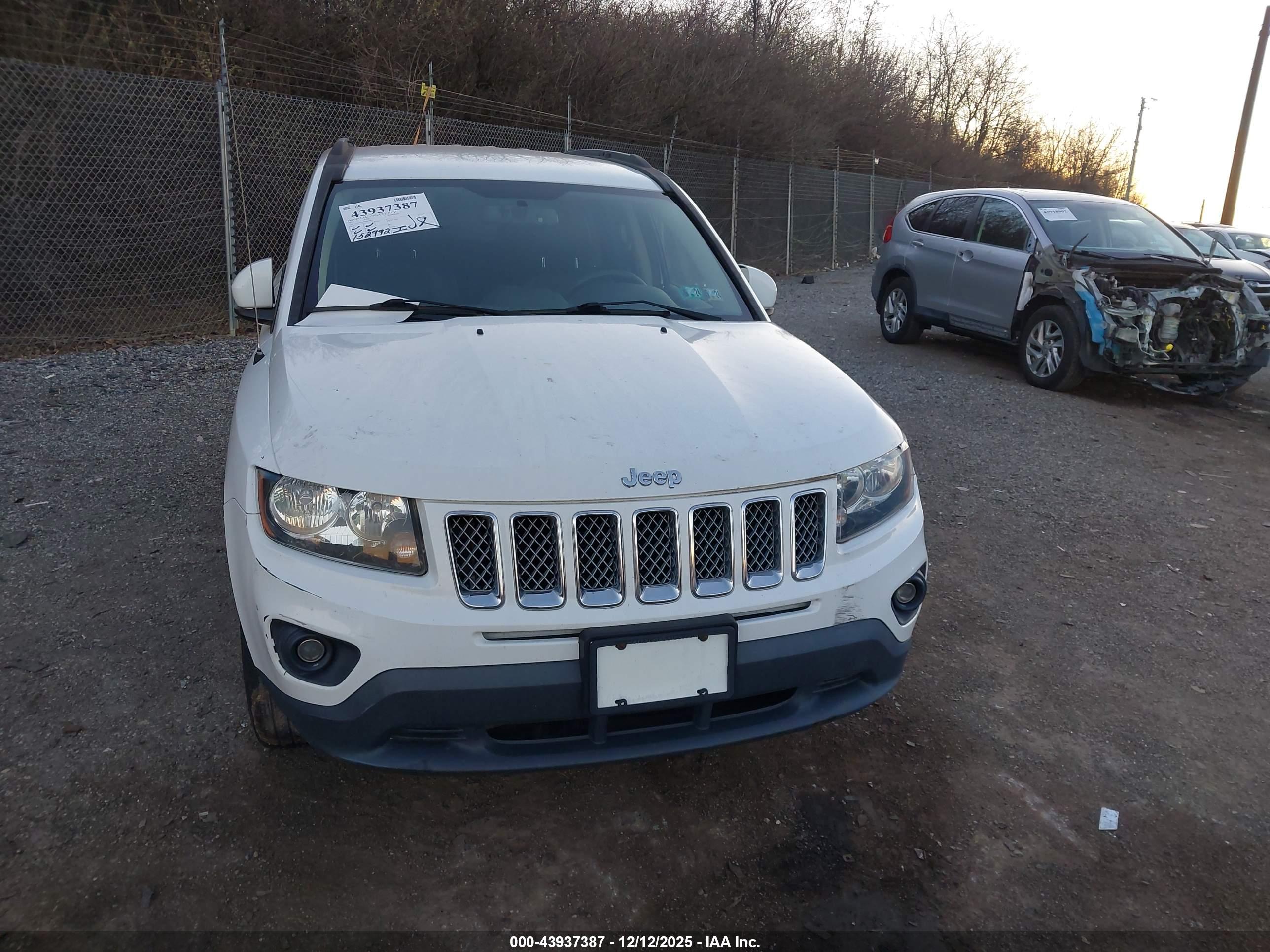 JEEP COMPASS image 6
