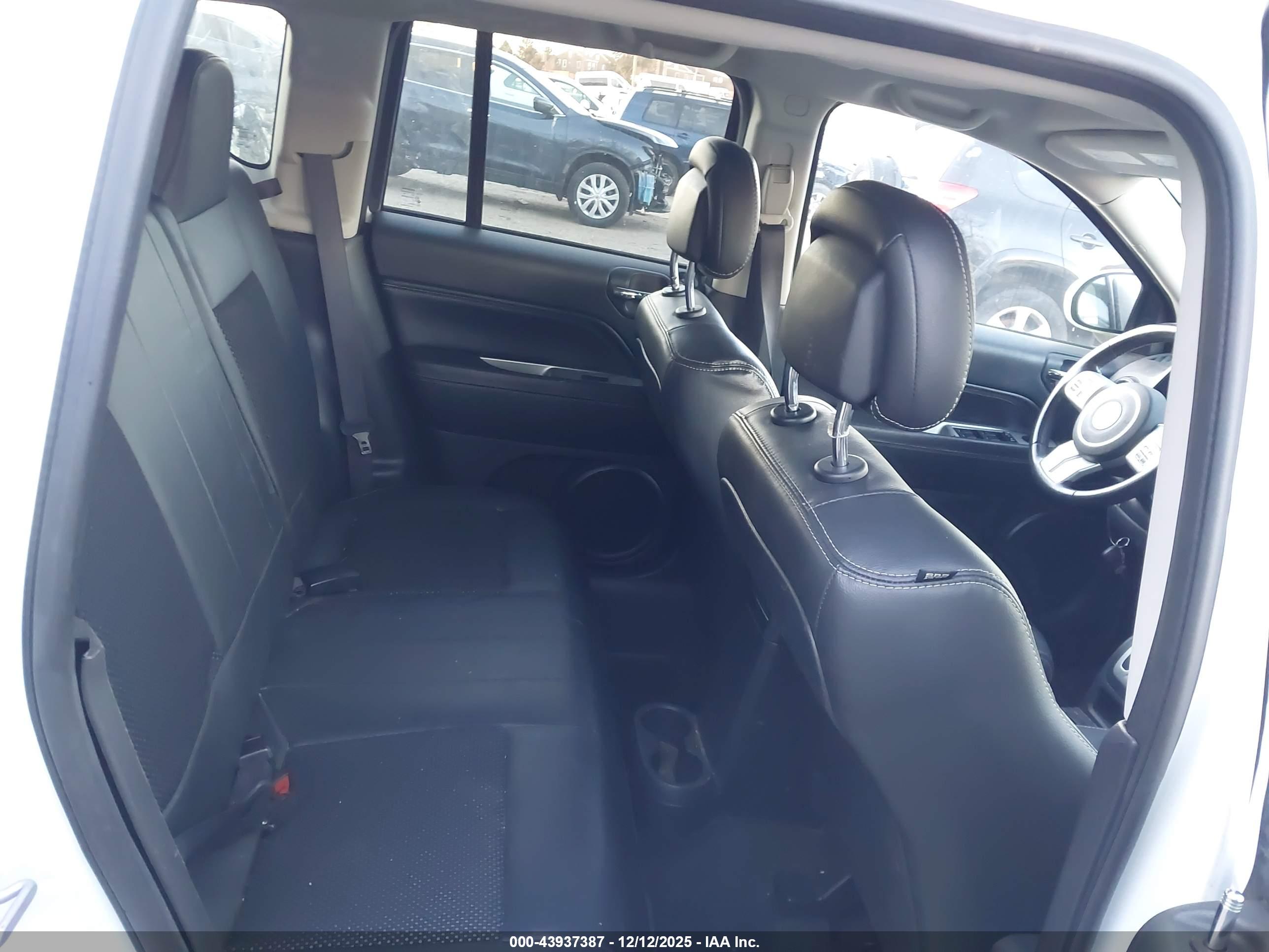 JEEP COMPASS image 8