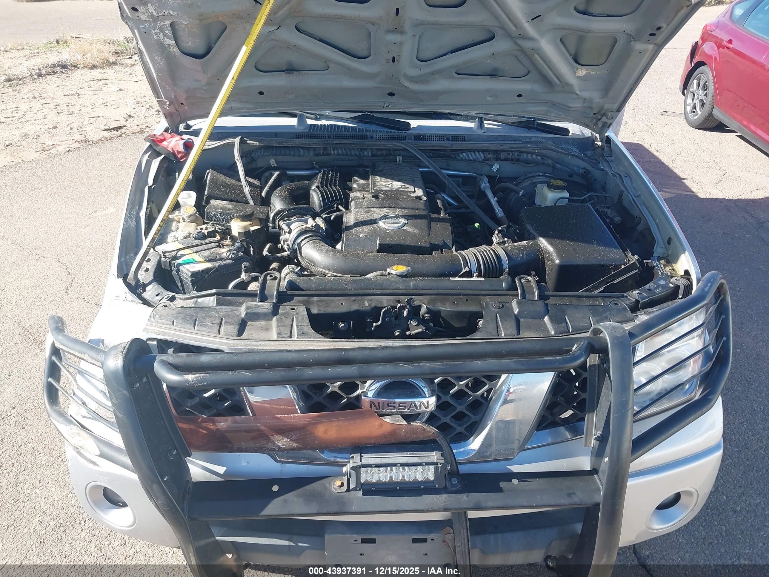 NISSAN FRONTIER image 10