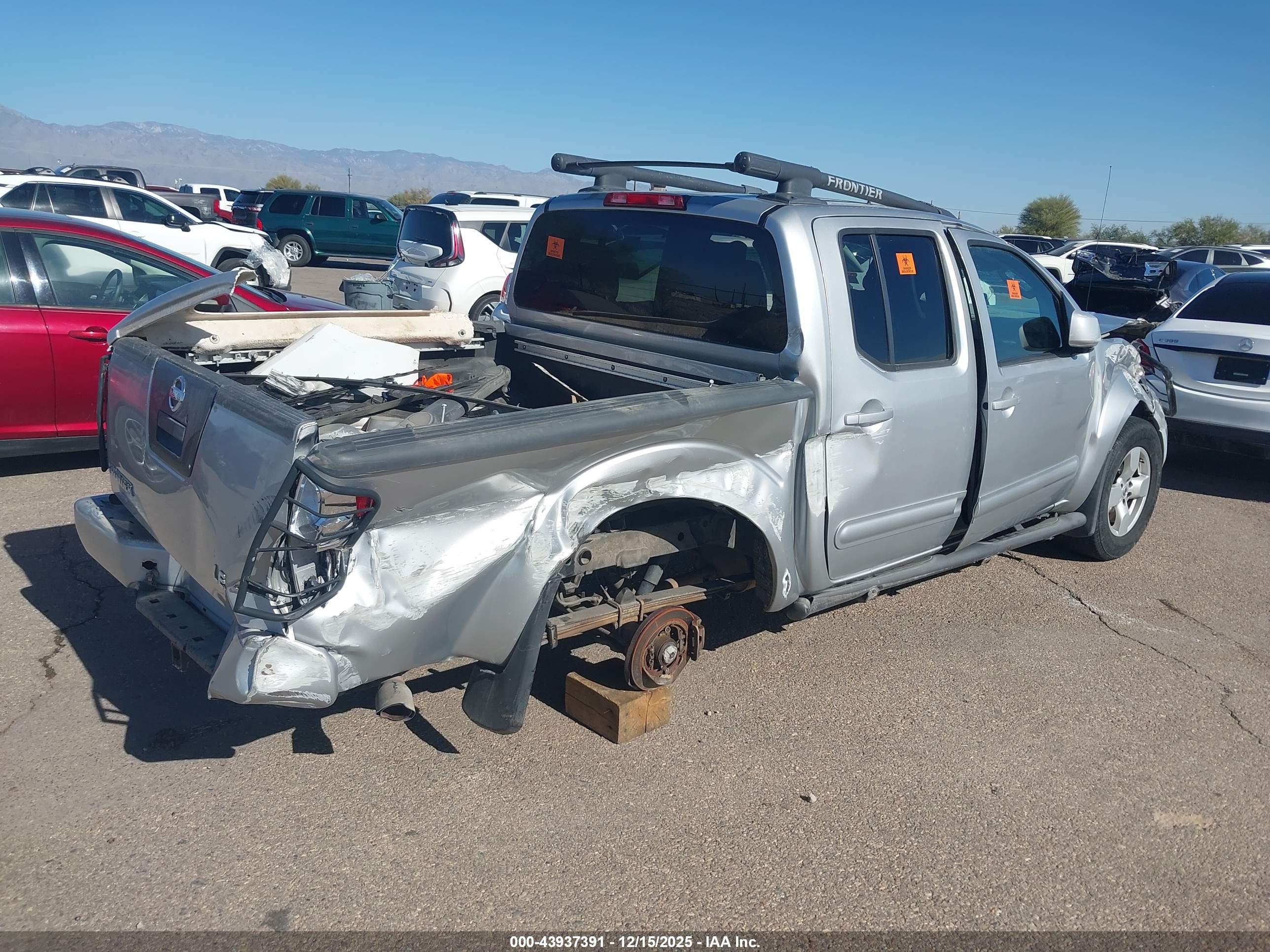 NISSAN FRONTIER image 4