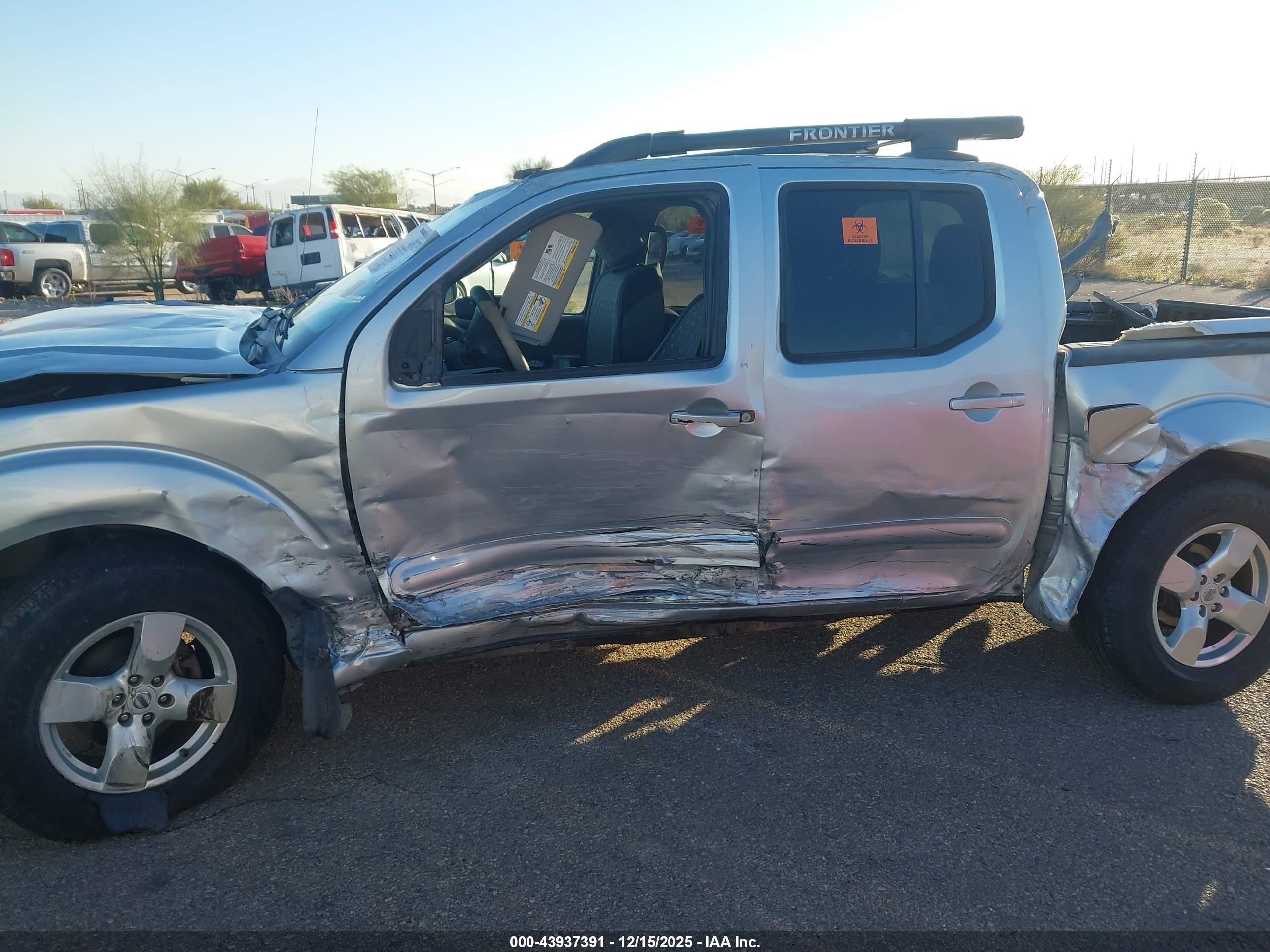 NISSAN FRONTIER image 6
