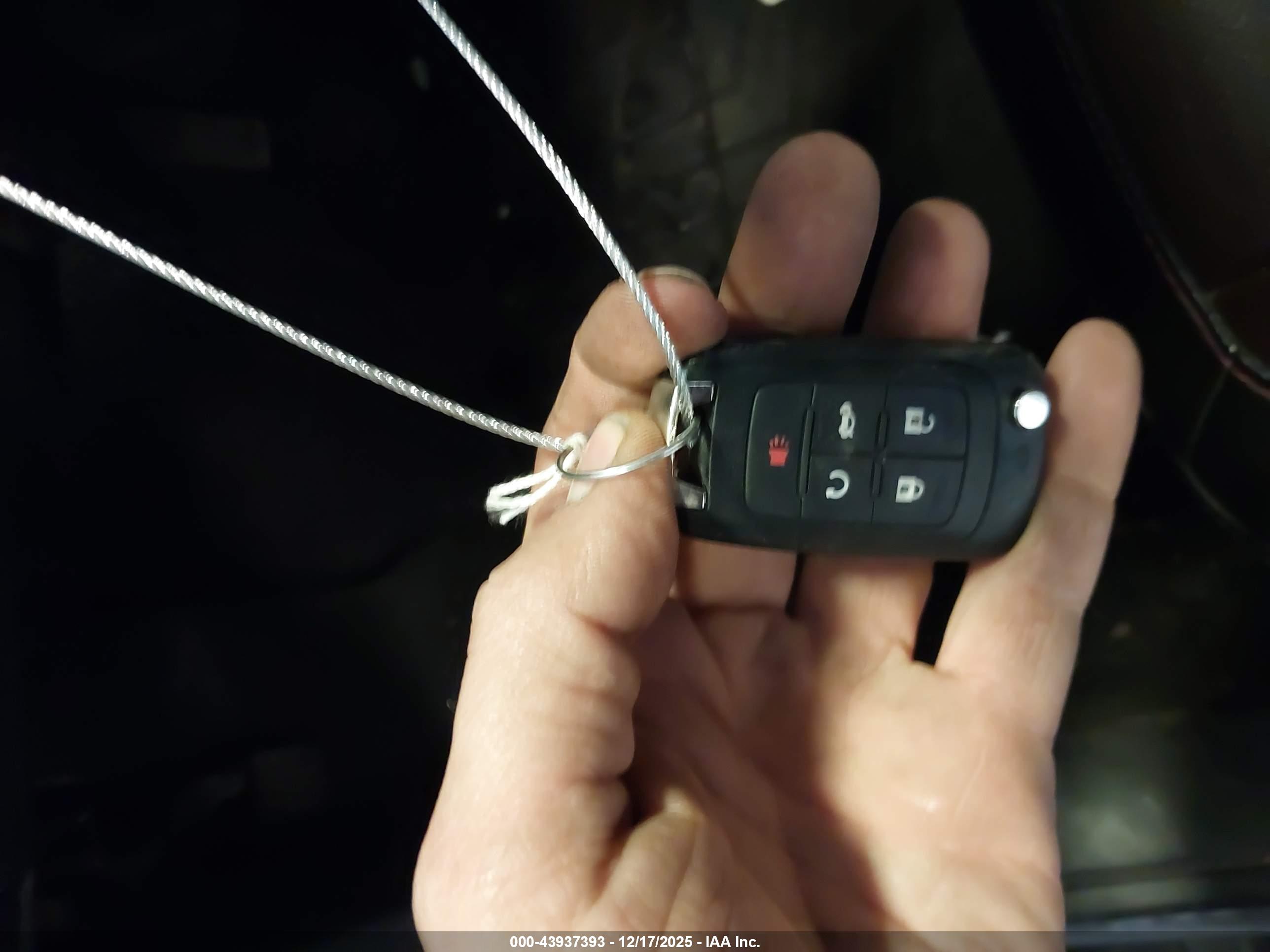 GMC TERRAIN image 11