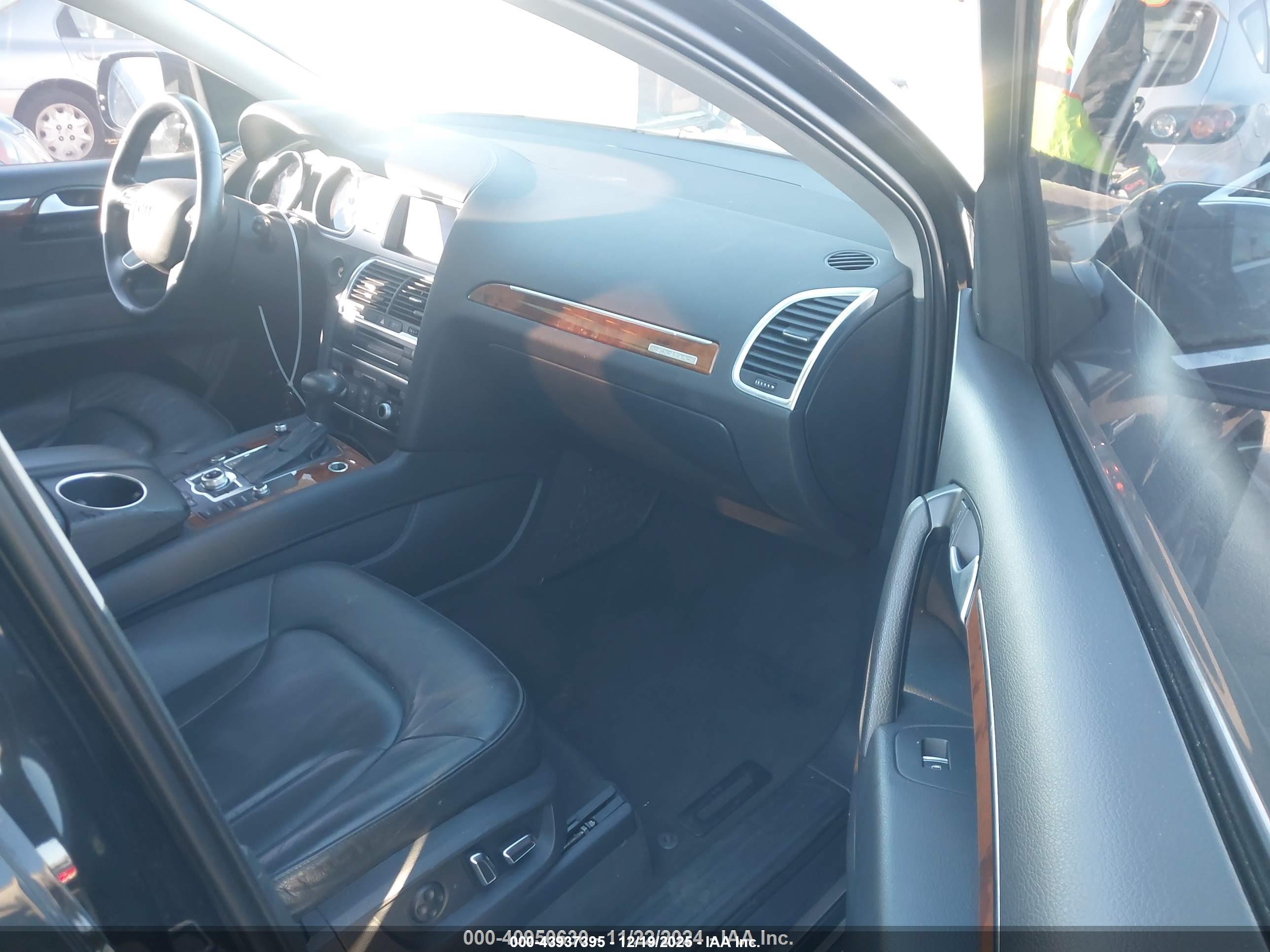 AUDI Q7 image 5