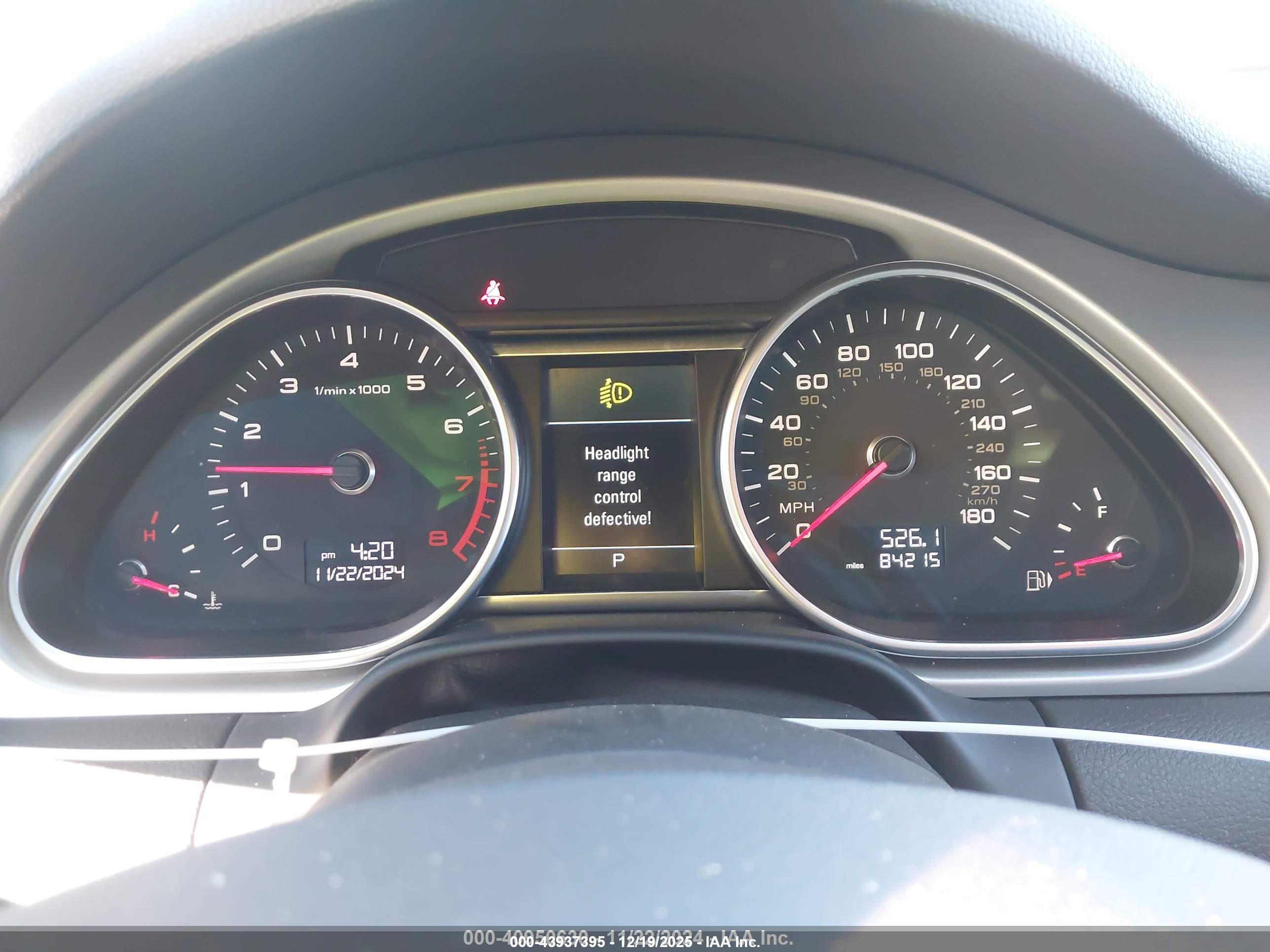 AUDI Q7 image 7