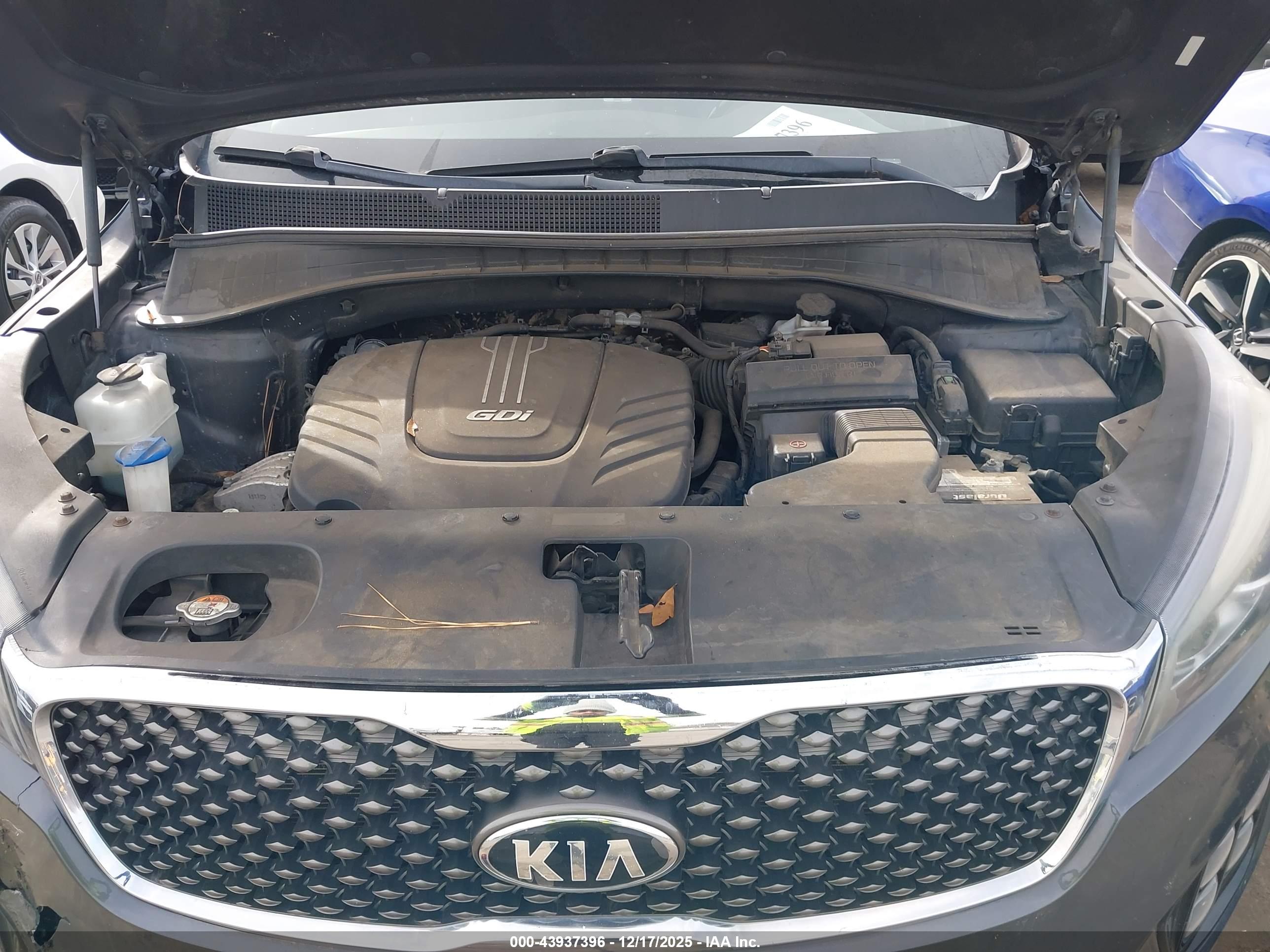 KIA SORENTO image 10