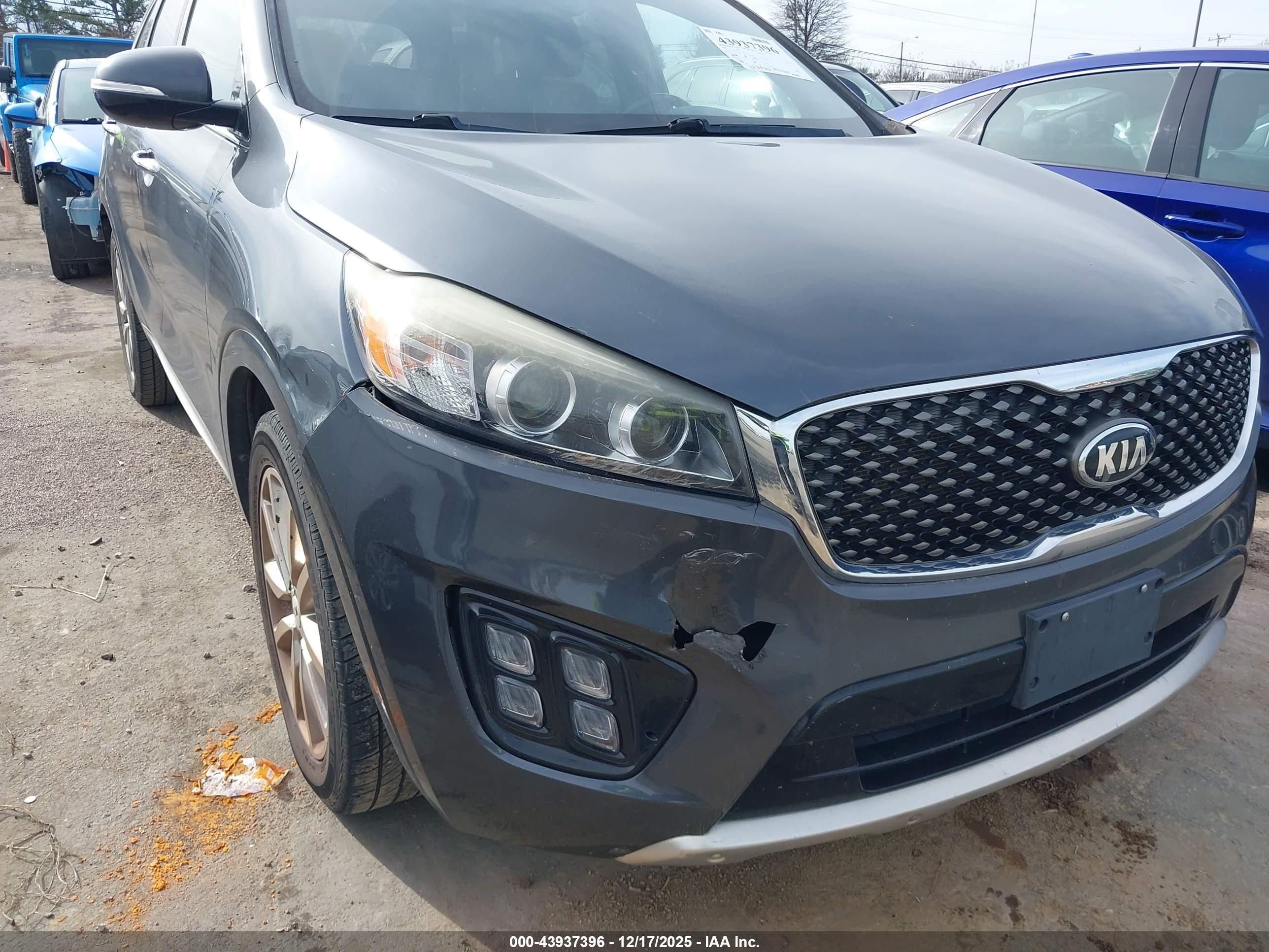 KIA SORENTO image 6