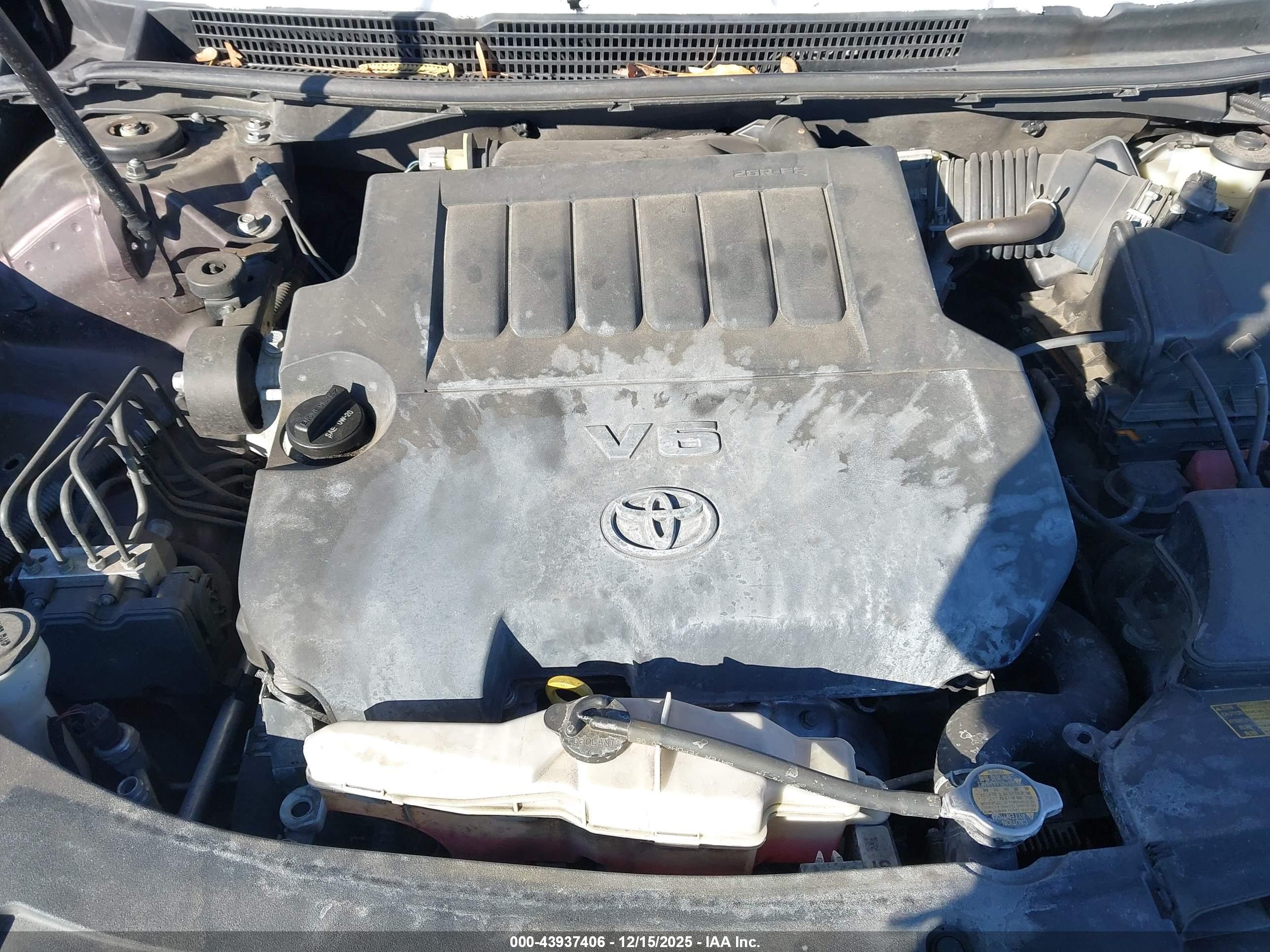TOYOTA AVALON image 10