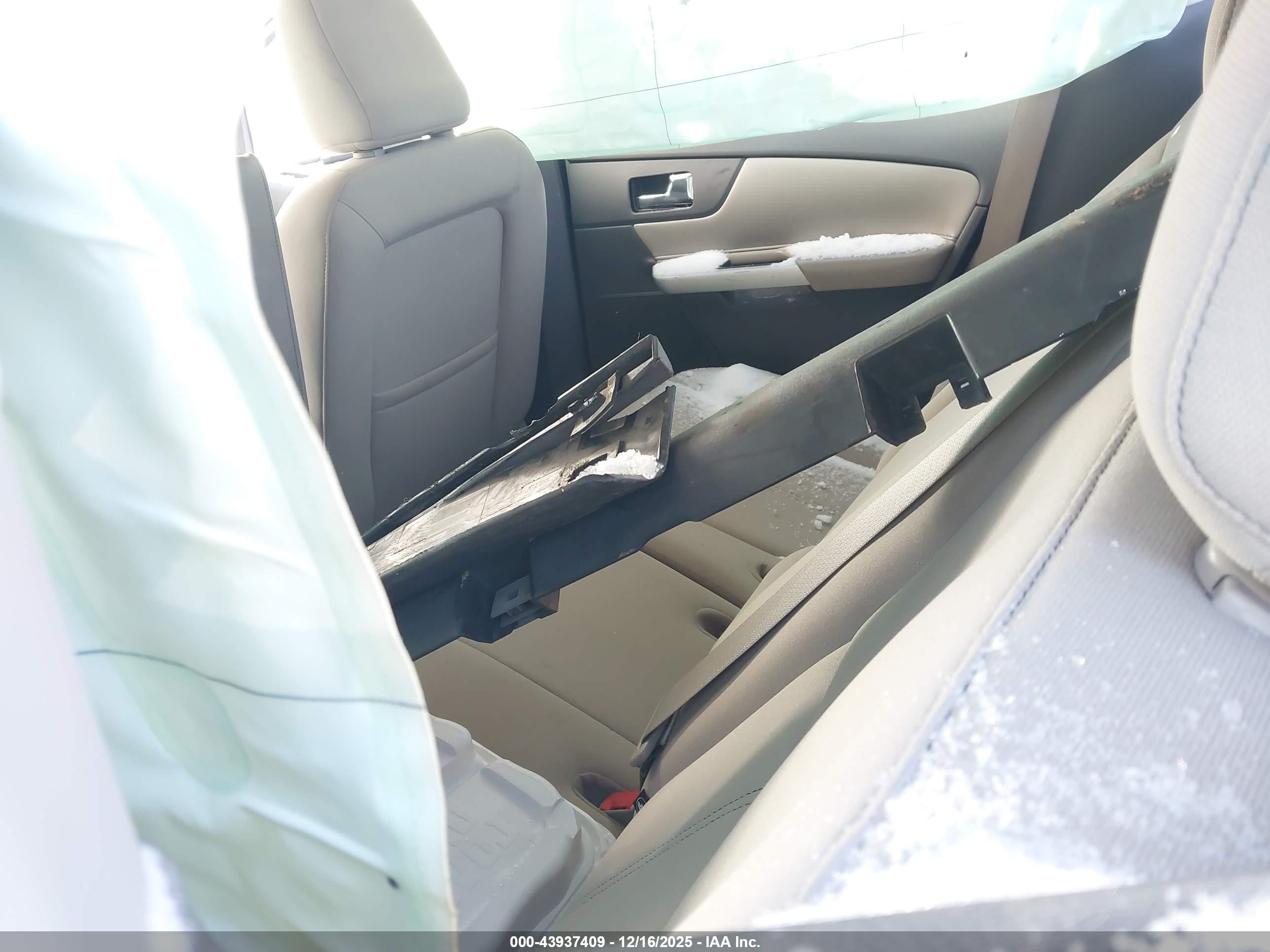 FORD EDGE image 8