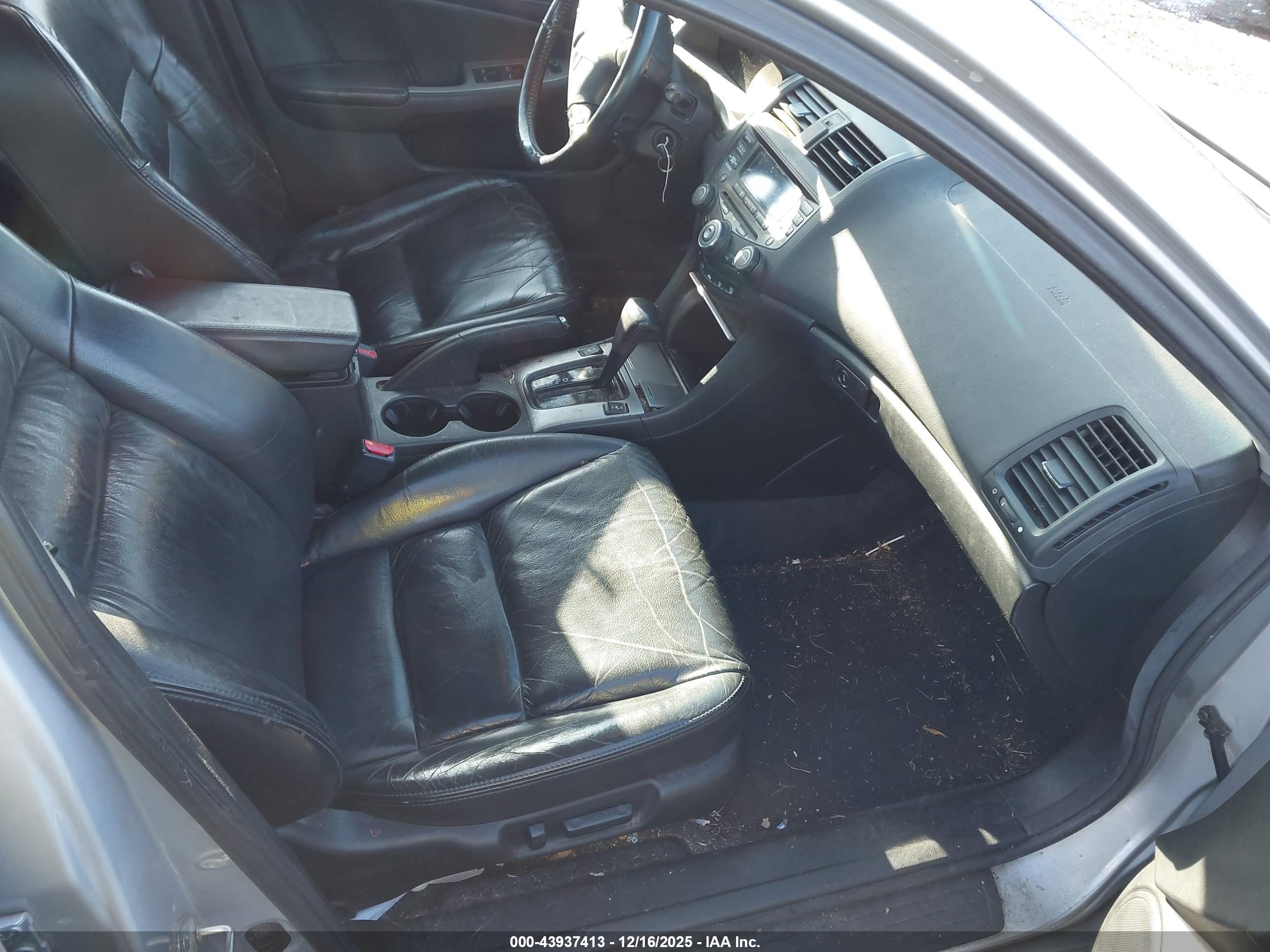HONDA ACCORD image 5