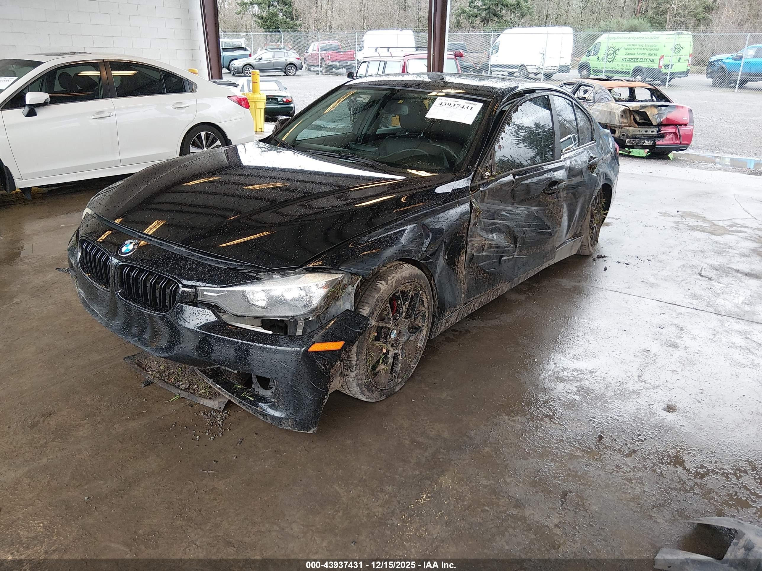 BMW 328I image 2