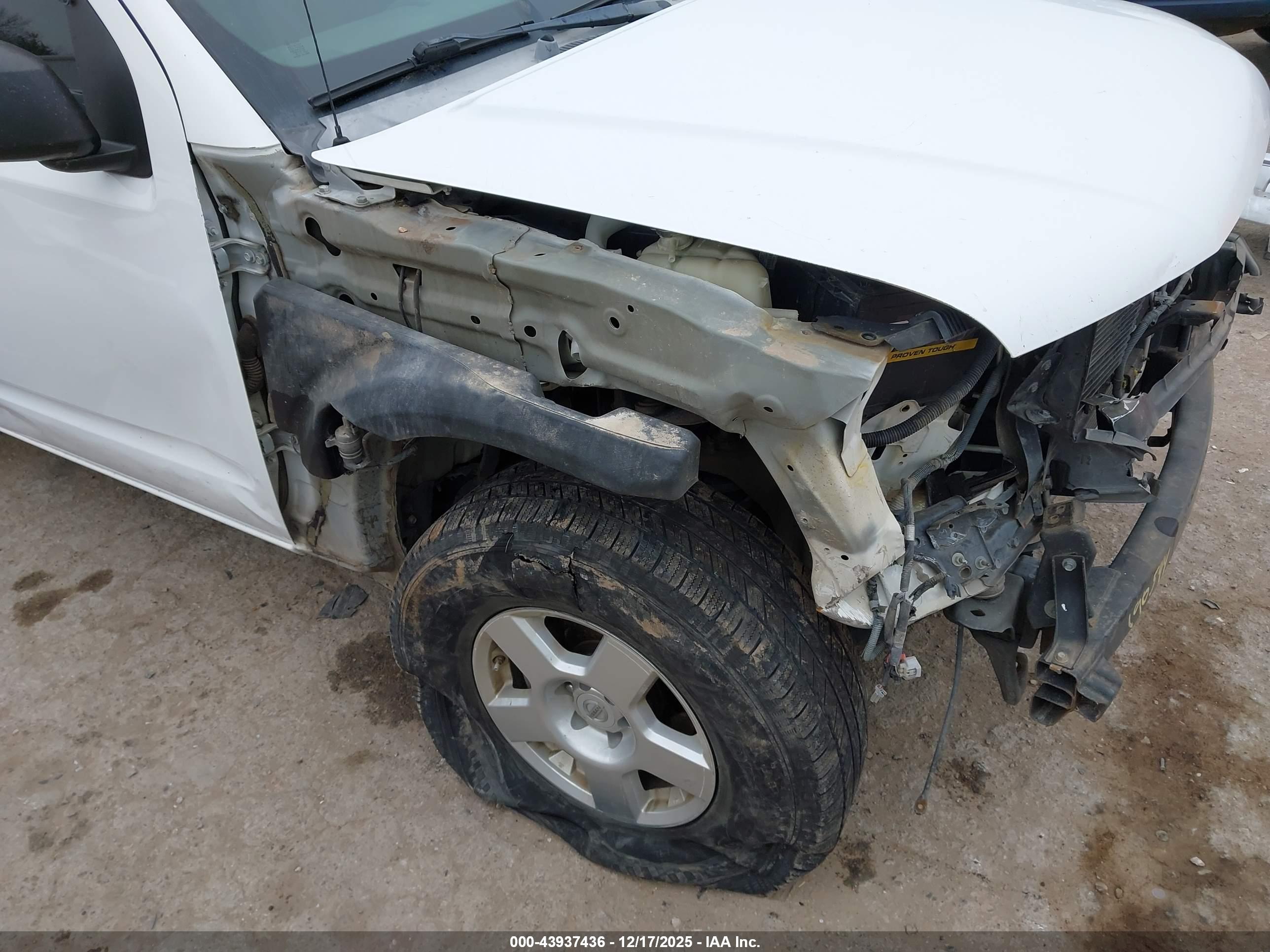 NISSAN FRONTIER image 6