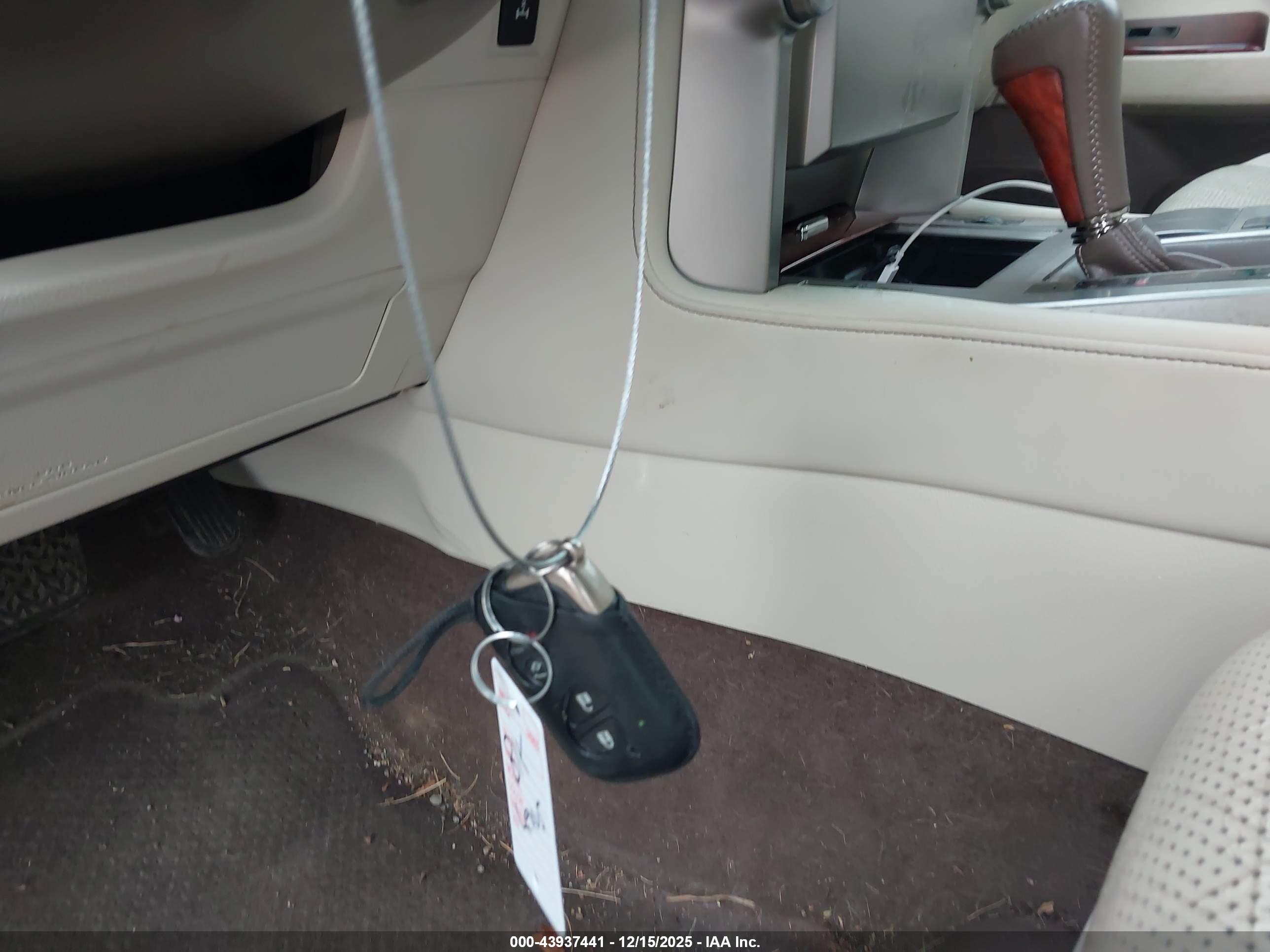LEXUS GX image 11
