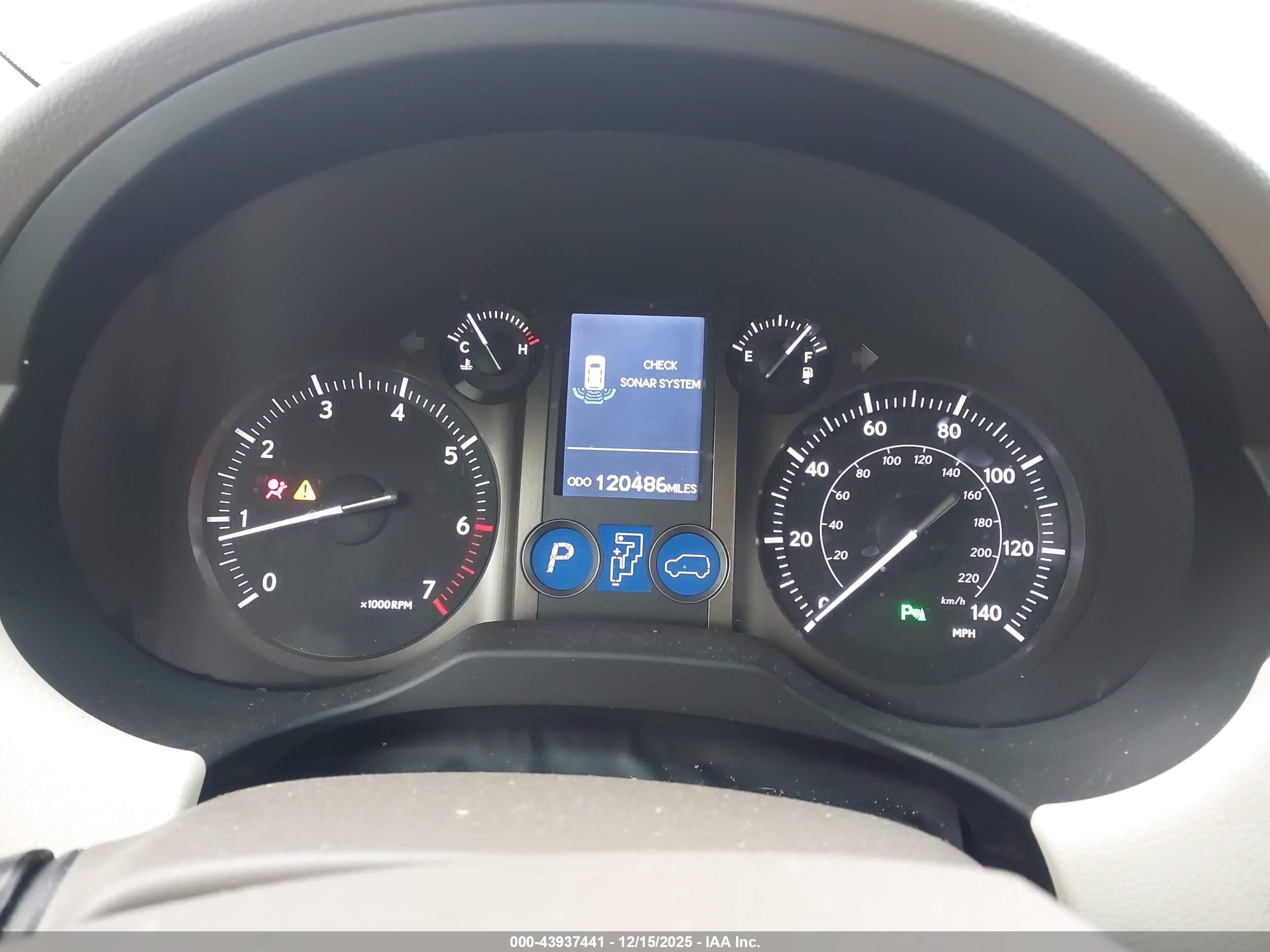 LEXUS GX image 7