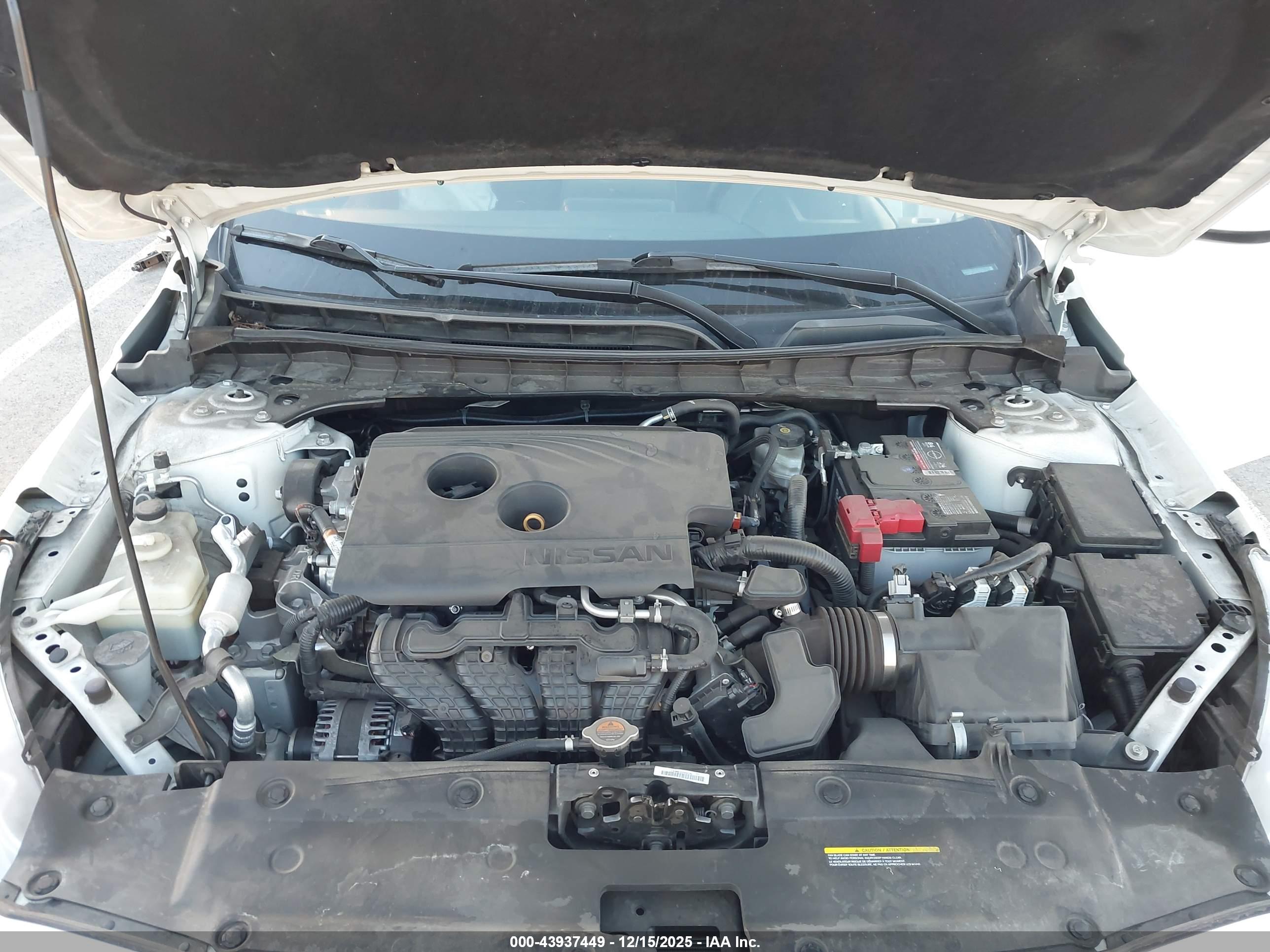 NISSAN ALTIMA image 10