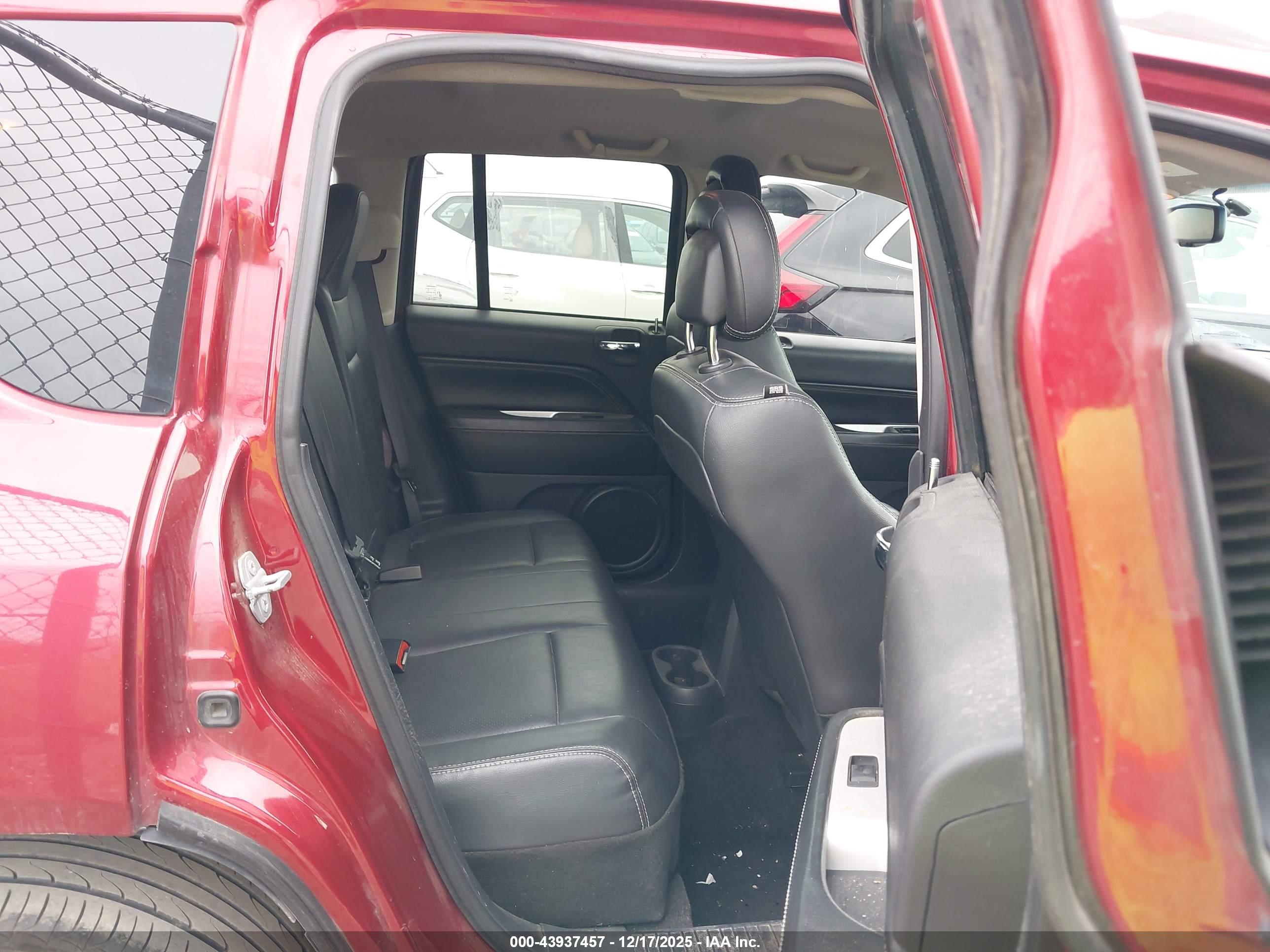 JEEP COMPASS image 8