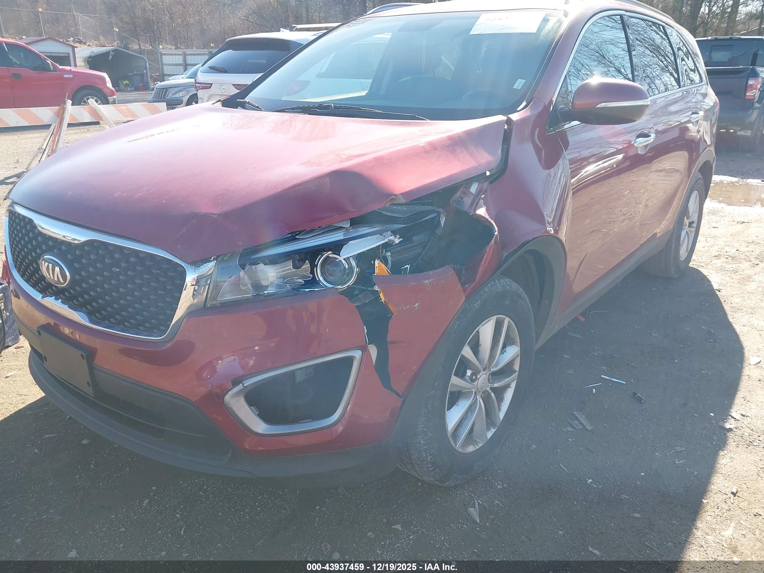 KIA SORENTO image 6