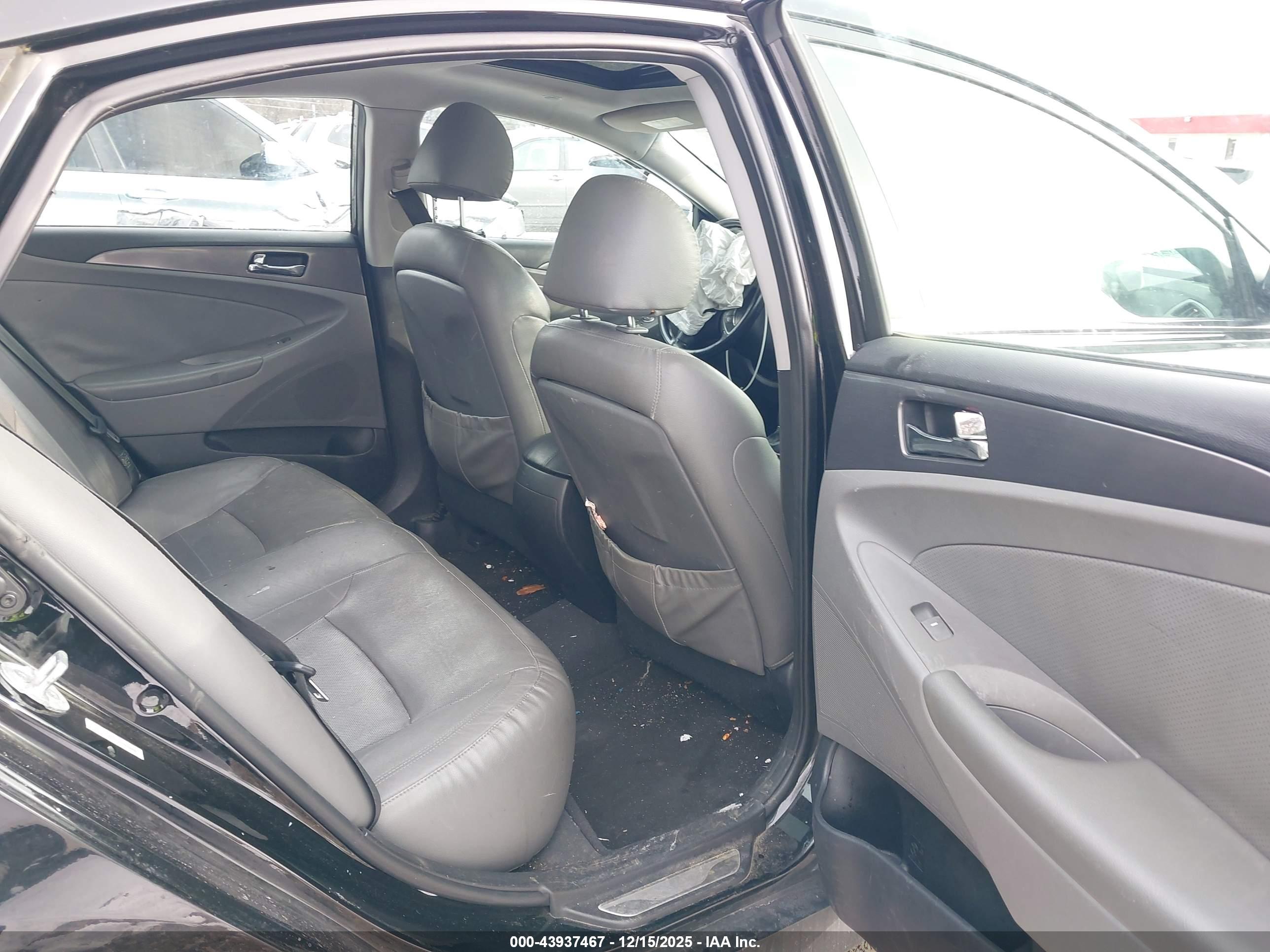 HYUNDAI SONATA image 8