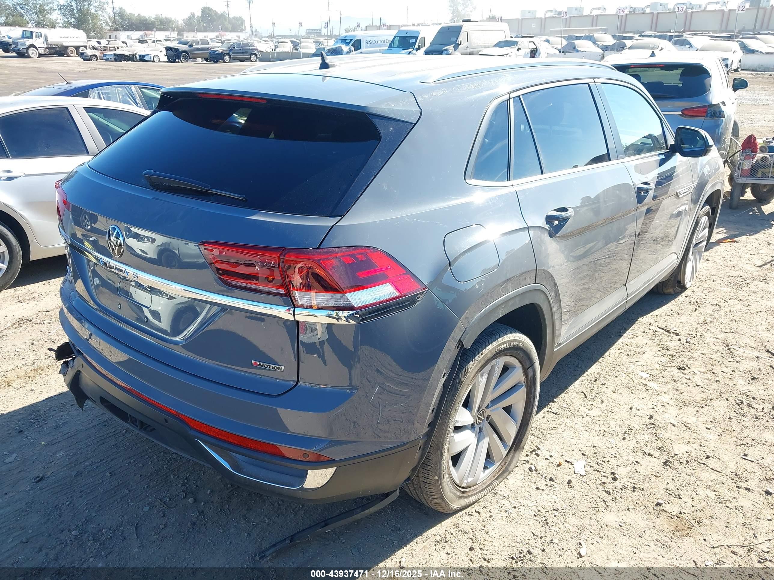 VOLKSWAGEN ATLAS image 4