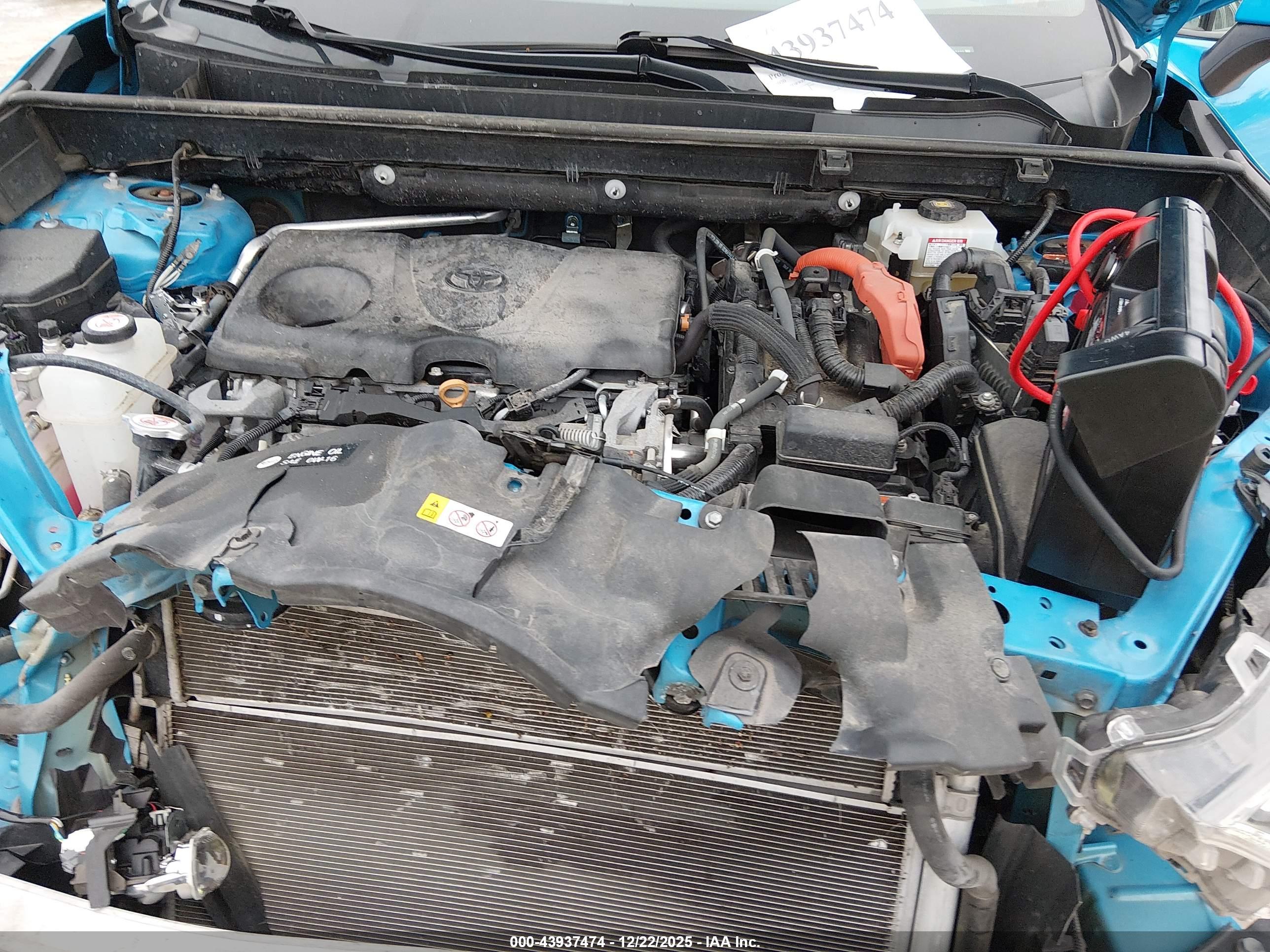 TOYOTA RAV4 image 10